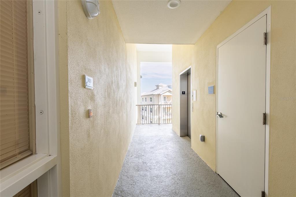 Bradenton, Florida, 34209, United States, 3 Bedrooms Bedrooms, ,3 BathroomsBathrooms,Residential,For Sale,1975006