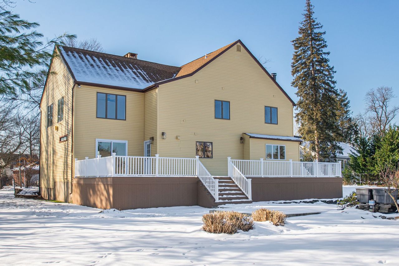 Fairfield, New Jersey, 07004, United States, 4 Bedrooms Bedrooms, ,5 BathroomsBathrooms,Residential,For Sale,2005992