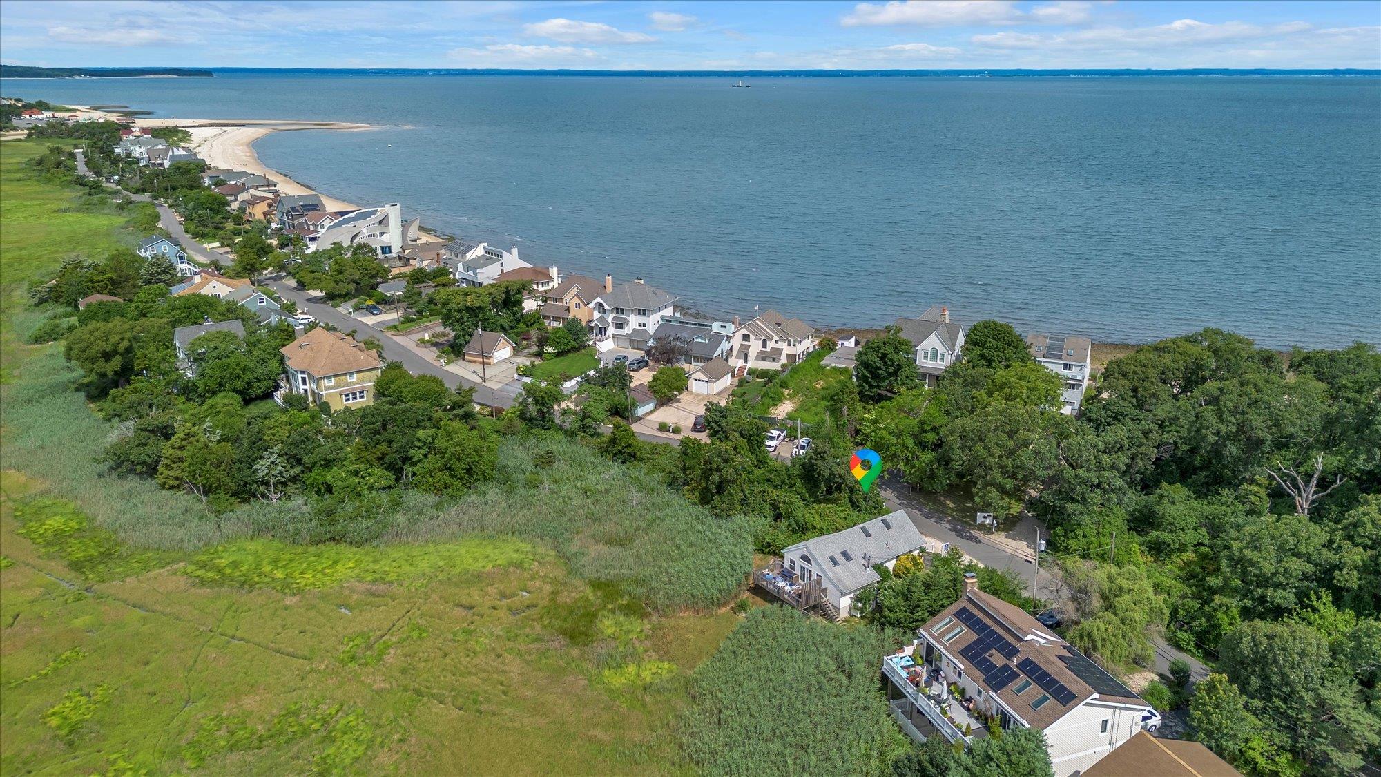 Northport, New York, 11768, United States, 2 Bedrooms Bedrooms, ,1 BathroomBathrooms,Residential,For Sale,1828550