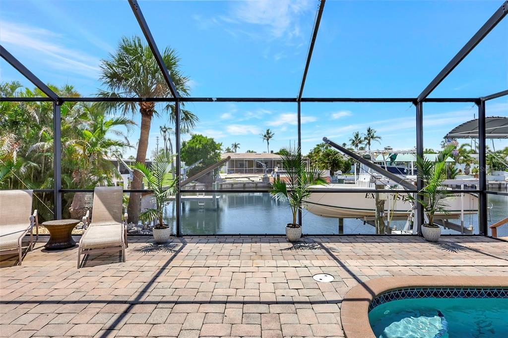 Bradenton, Florida, 34210, United States, 3 Bedrooms Bedrooms, ,3 BathroomsBathrooms,Residential,For Sale,1895487
