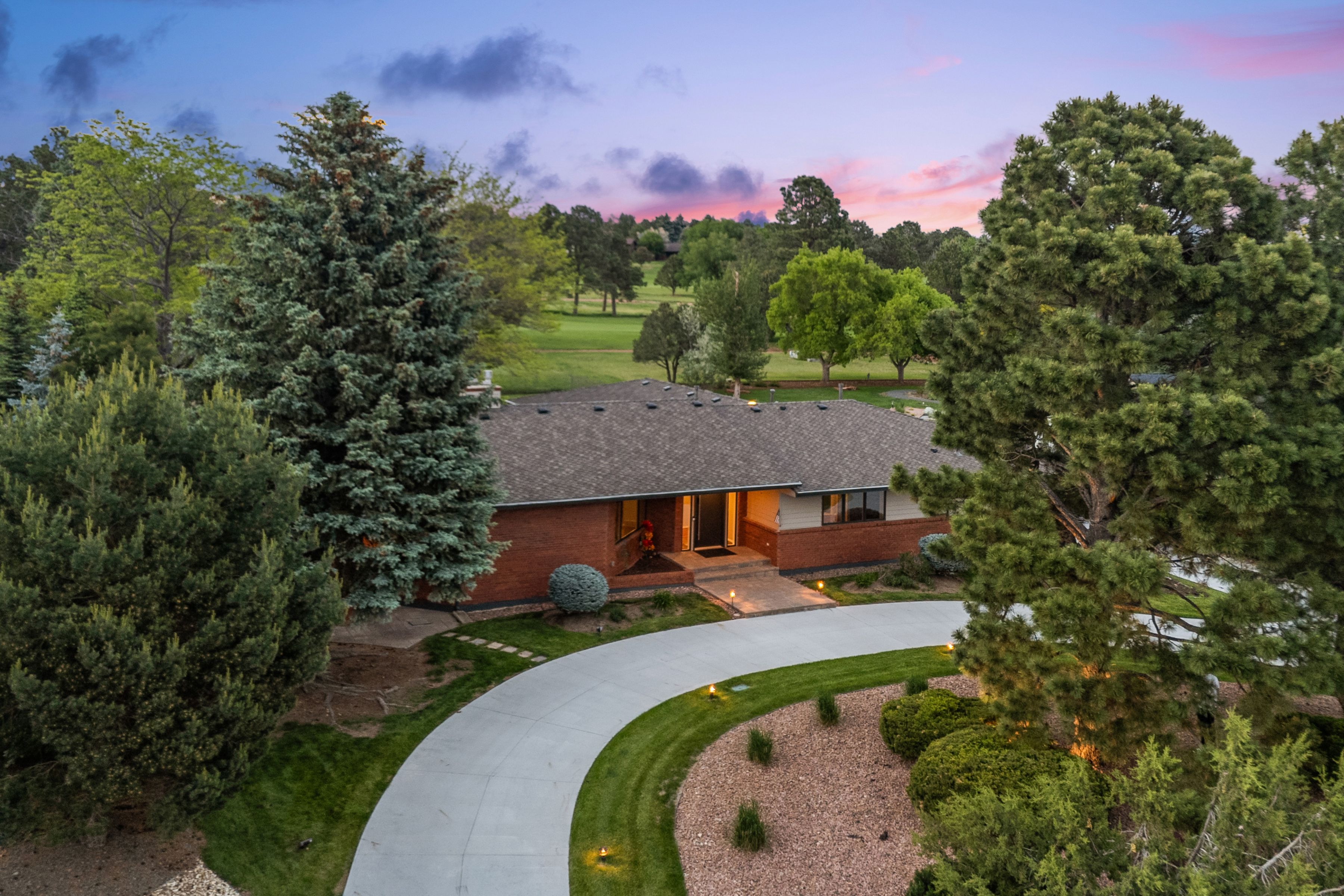  Main Level Living, Backs to Golf Course - 物件實景
