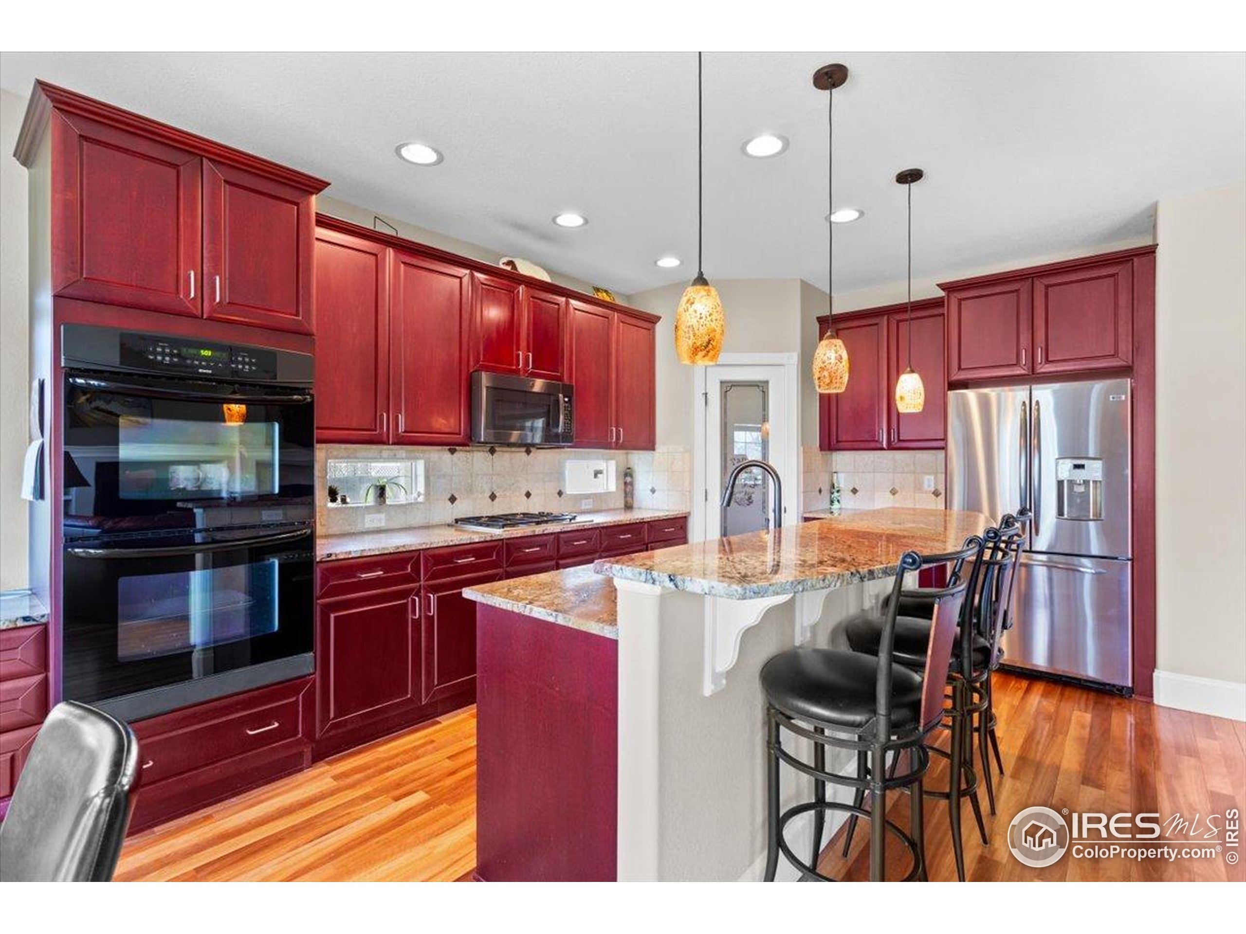 Longmont, Colorado, 80503, United States, 4 Bedrooms Bedrooms, ,3 BathroomsBathrooms,Residential,For Sale,1910378
