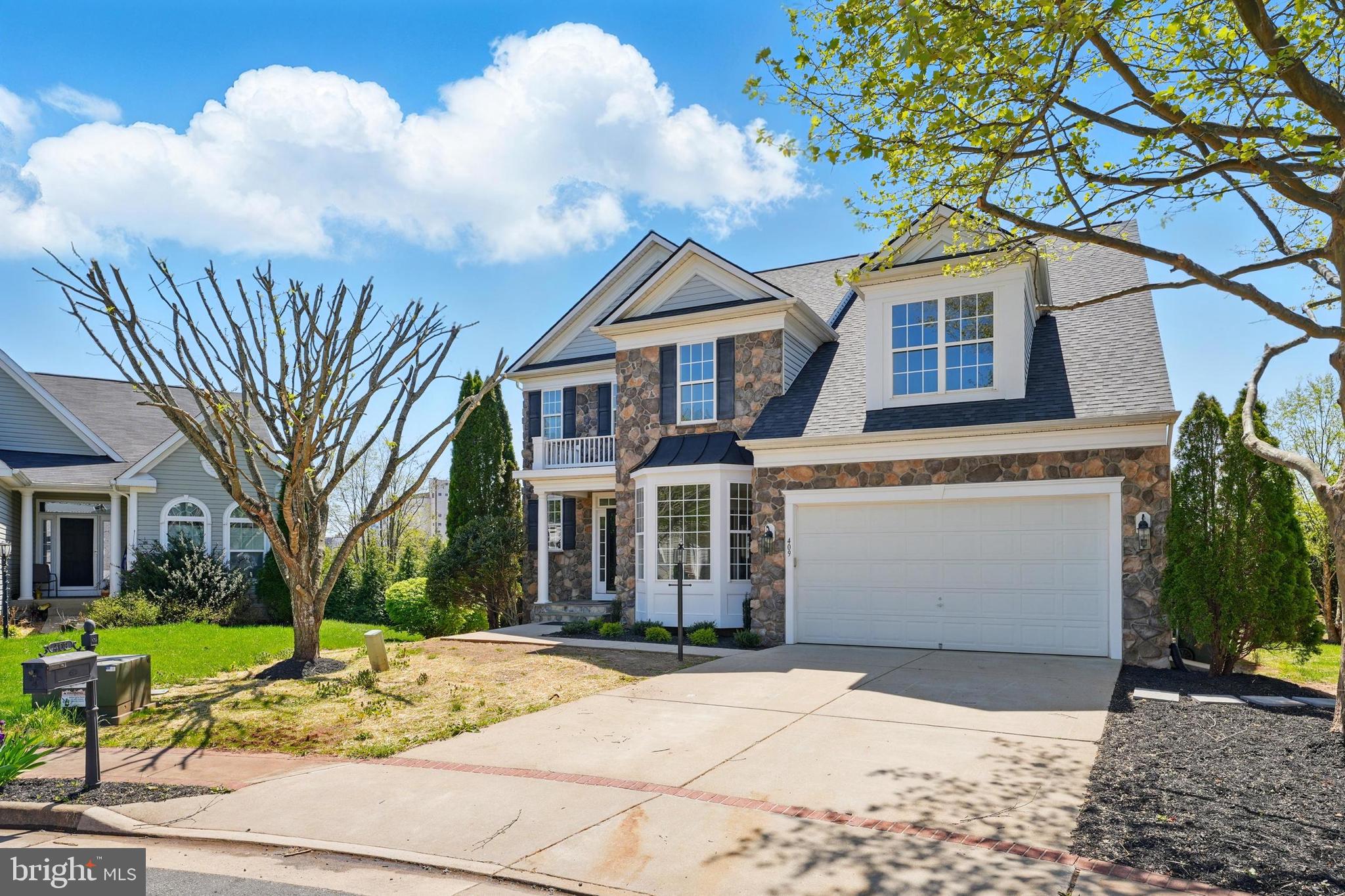 Culpeper, Virginia, 22701, United States, 5 Bedrooms Bedrooms, ,5 BathroomsBathrooms,Residential,For Sale,1841439