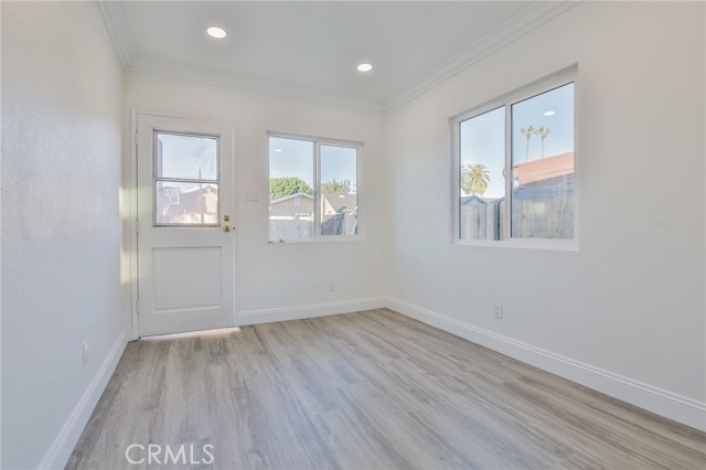 Los Angeles, California, 90003, United States, 4 Bedrooms Bedrooms, ,Residential,For Sale,2010724