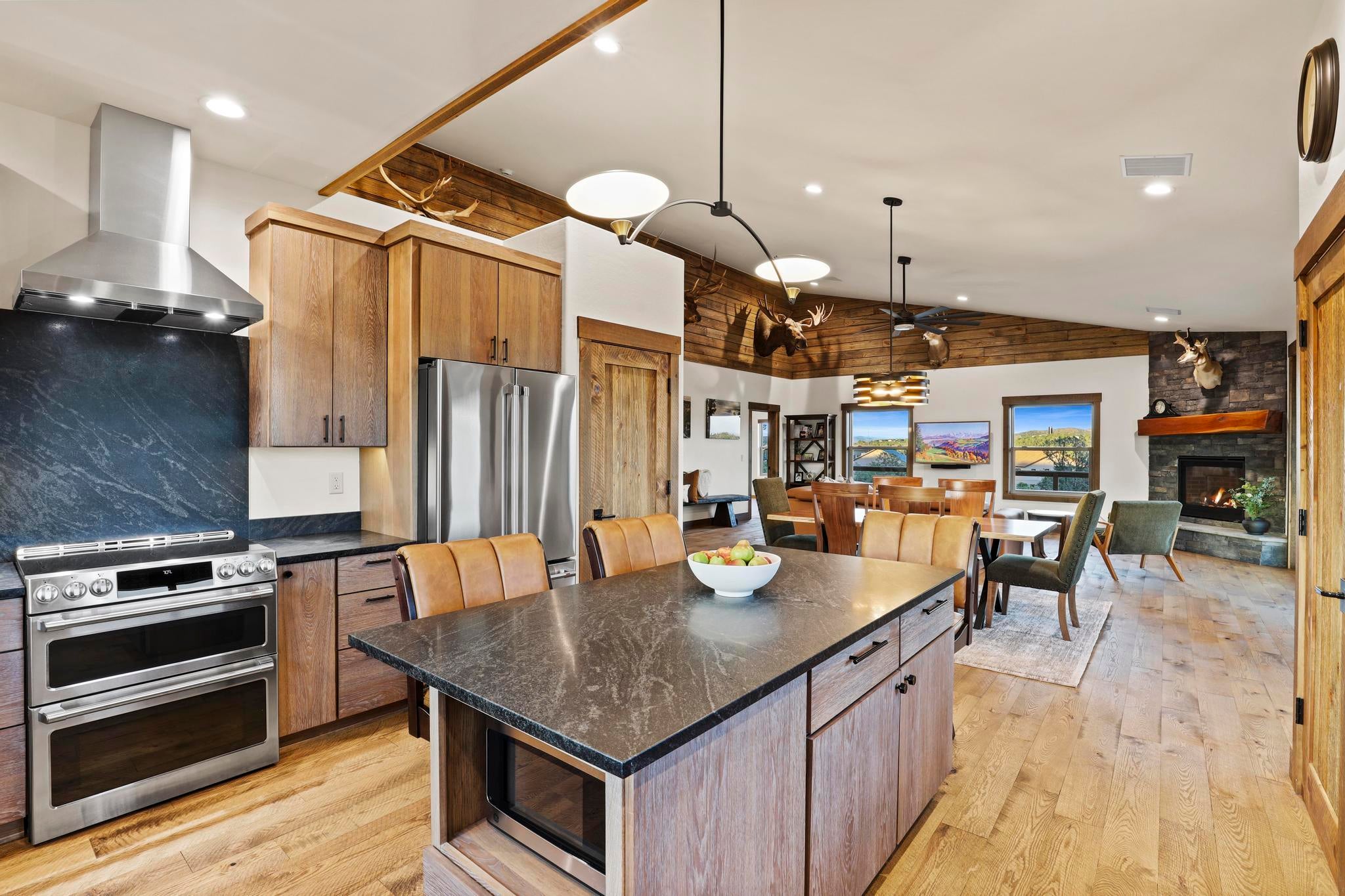 Payson, Arizona, 85541, United States, 3 Bedrooms Bedrooms, ,1 BathroomBathrooms,Residential,For Sale,1906587
