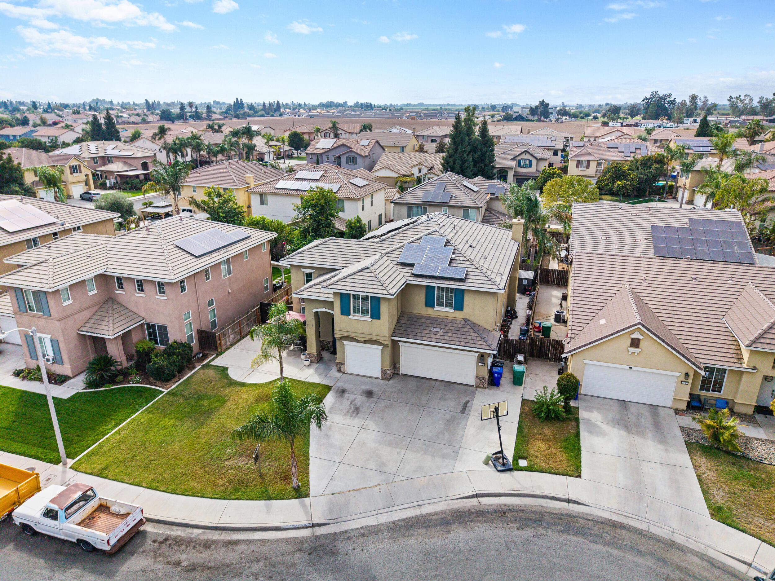 Porterville, California, 93257, United States, 5 Bedrooms Bedrooms, ,3 BathroomsBathrooms,Residential,For Sale,1983306
