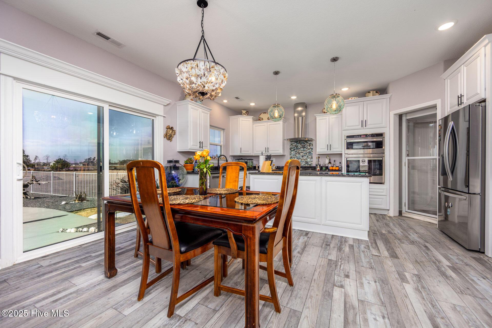 Elizabeth City, North Carolina, 27909, United States, 4 Bedrooms Bedrooms, ,3 BathroomsBathrooms,Residential,For Sale,1729027