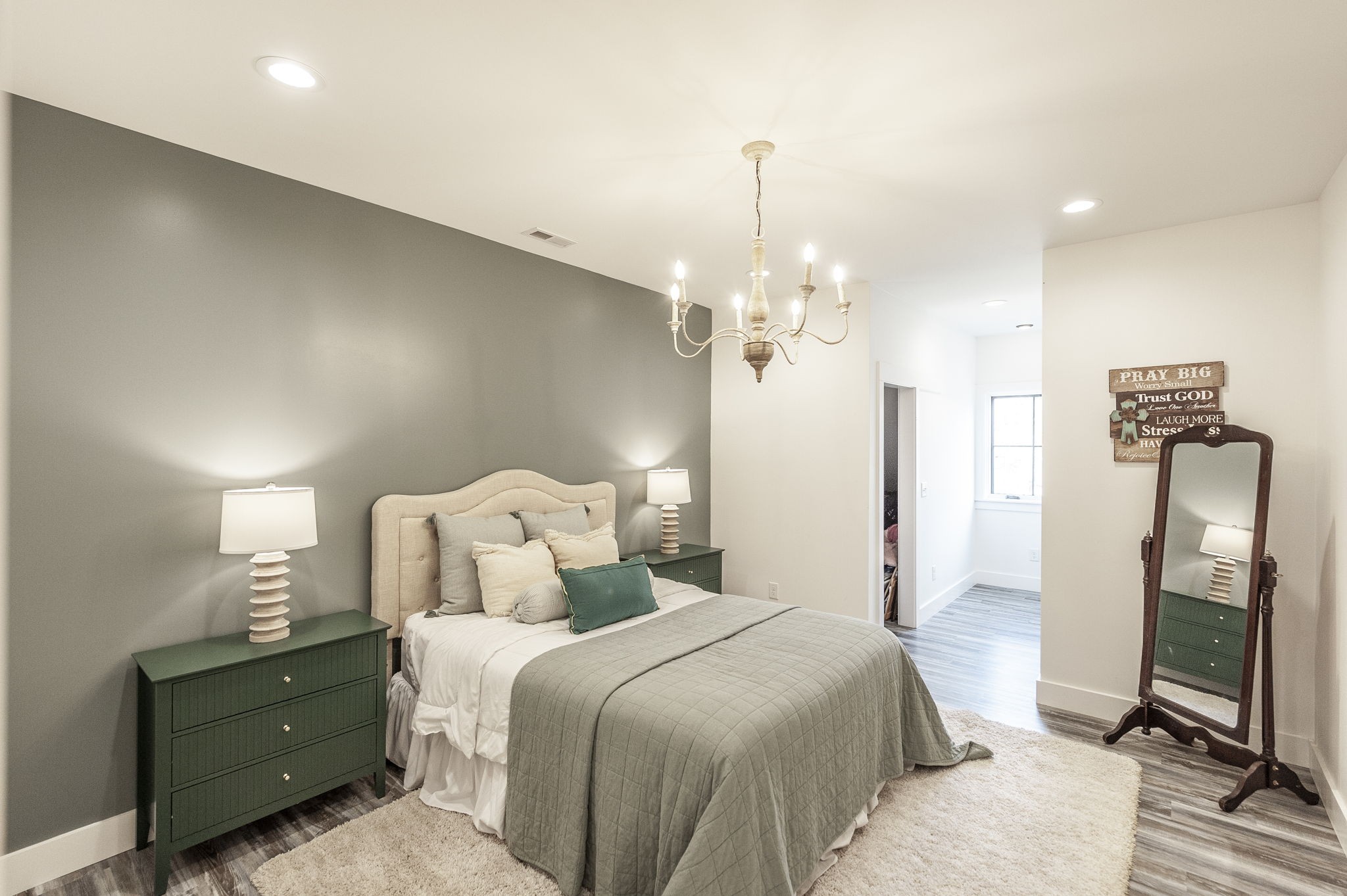 Goodlettsville, Tennessee, 37072, United States, 4 Bedrooms Bedrooms, ,6 BathroomsBathrooms,Residential,For Sale,1996833