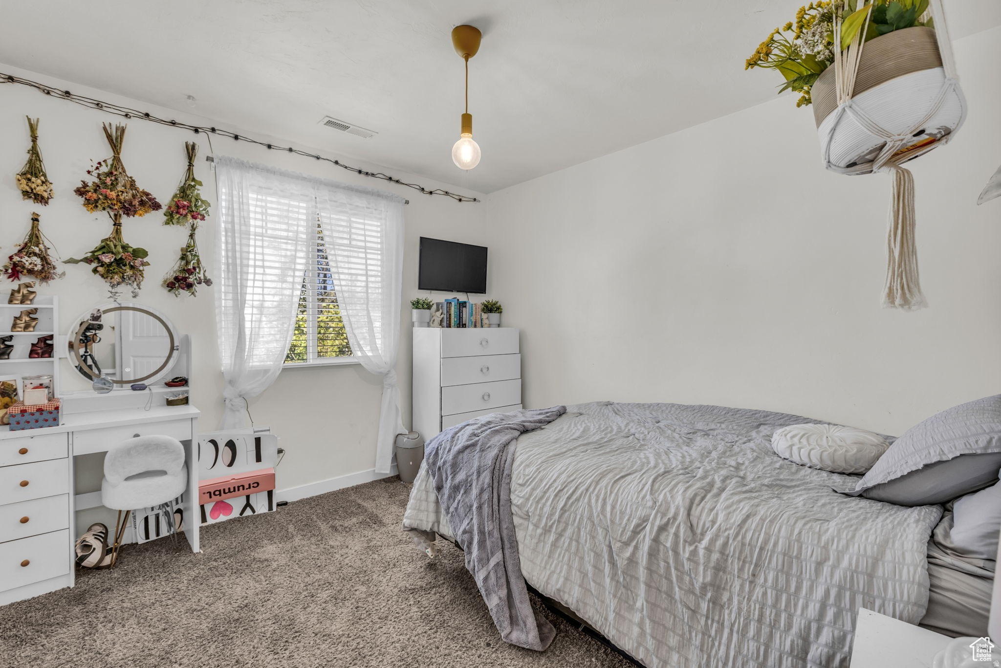 Stansbury Park, Utah, 84074, United States, 4 Bedrooms Bedrooms, ,3 BathroomsBathrooms,Residential,For Sale,1988196