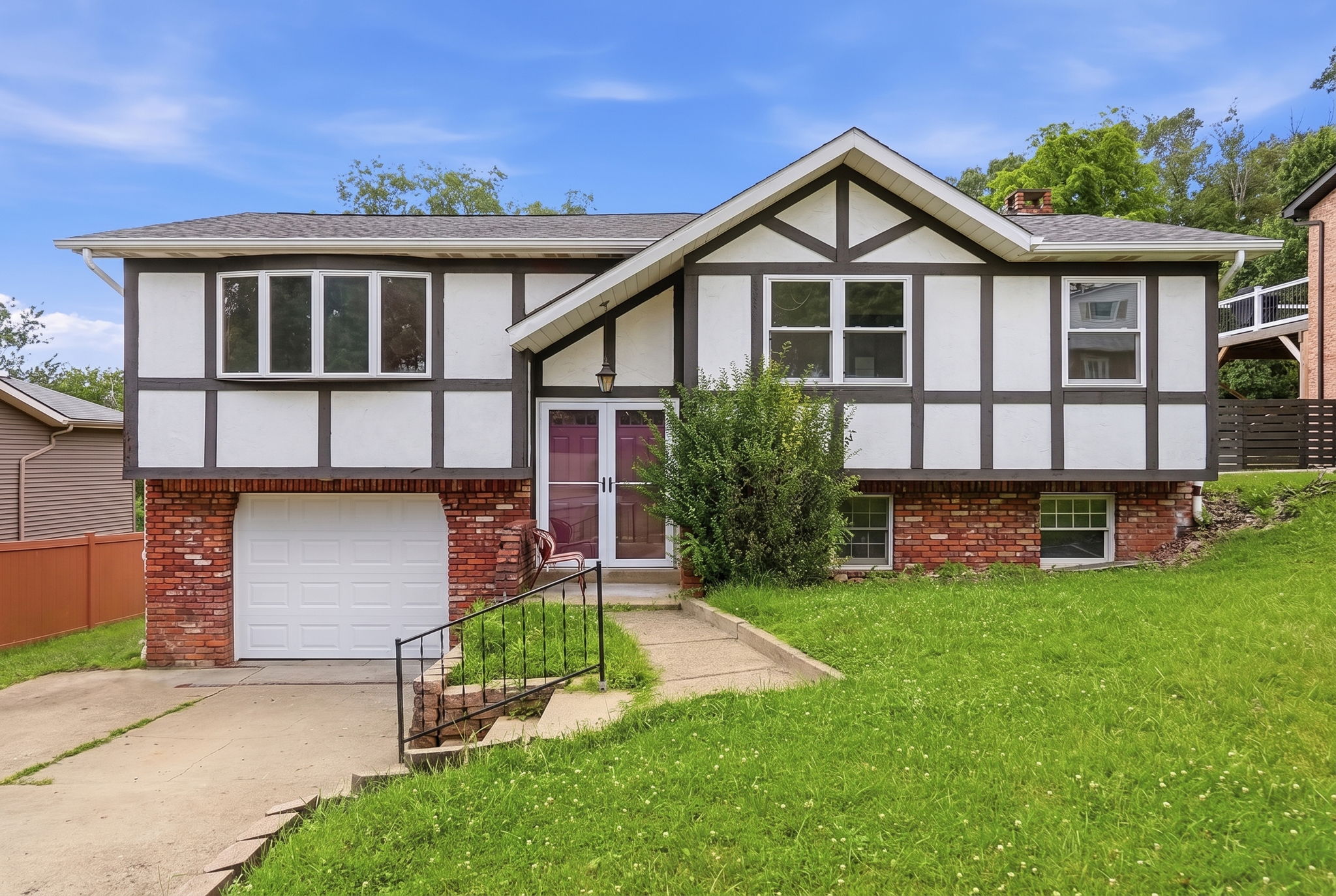  145 Karen Drive, Elizabeth, PA 15037 - 物件實景