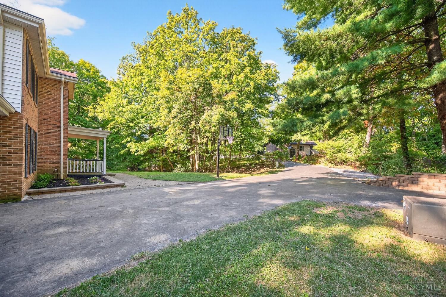 Sycamore Twp, Ohio, 45241, United States, 4 Bedrooms Bedrooms, ,4 BathroomsBathrooms,Residential,For Sale,1982774