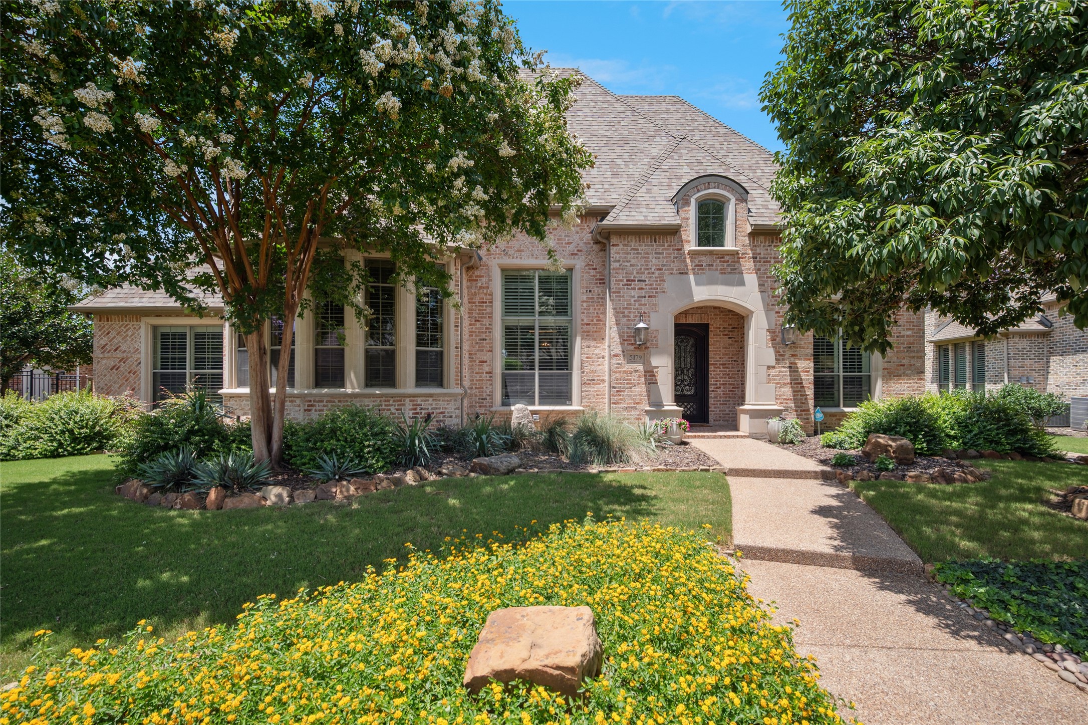 5179 Shoreline Drive