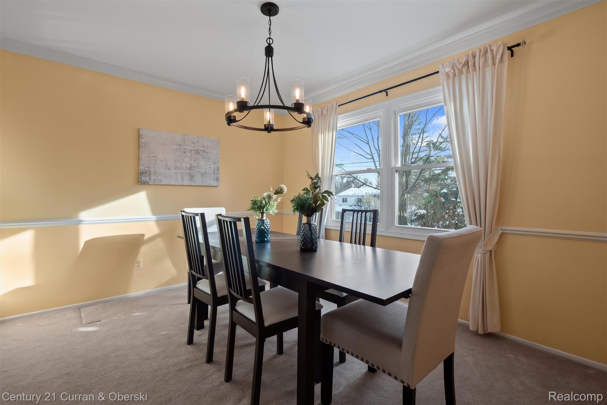 Northville, Michigan, 48167, United States, 5 Bedrooms Bedrooms, ,3 BathroomsBathrooms,Residential,For Sale,2009977