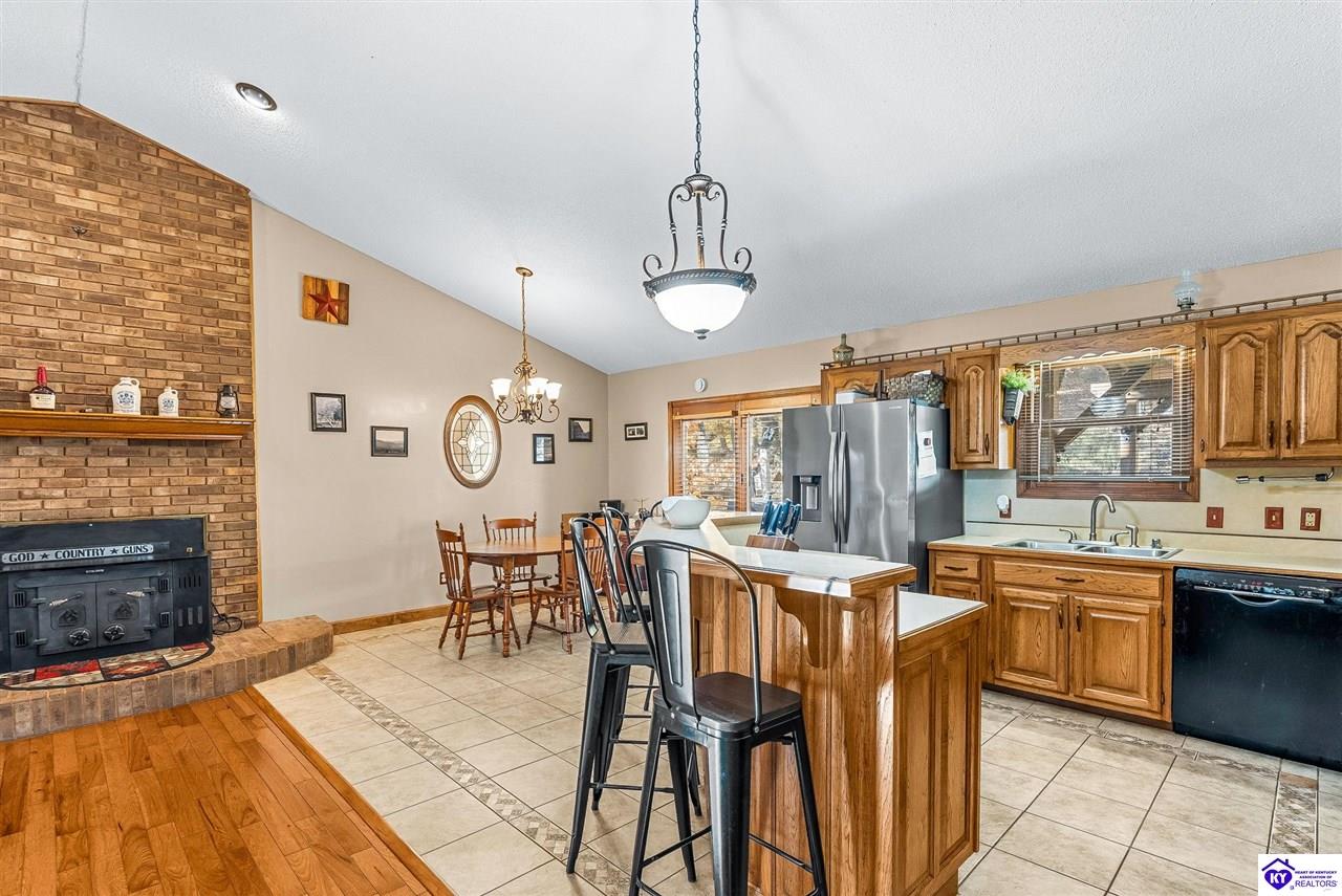 Boston, Kentucky, 40107, United States, 3 Bedrooms Bedrooms, ,2 BathroomsBathrooms,Residential,For Sale,1989624