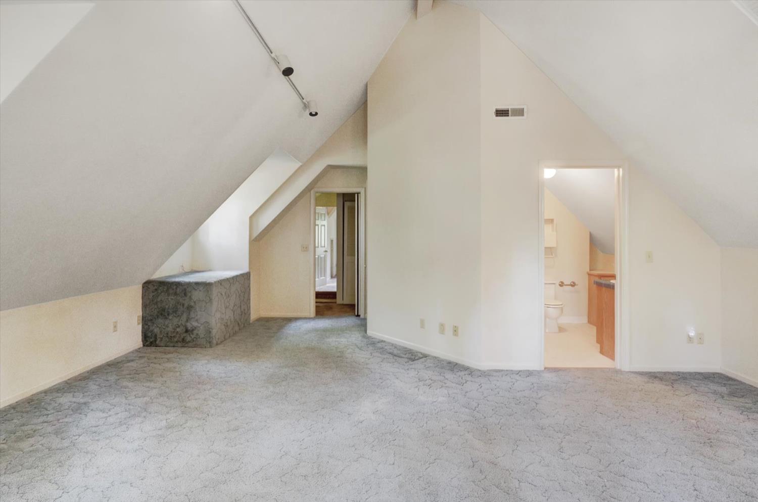 Nevada City, California, 95959, United States, 4 Bedrooms Bedrooms, ,3 BathroomsBathrooms,Residential,For Sale,1942290