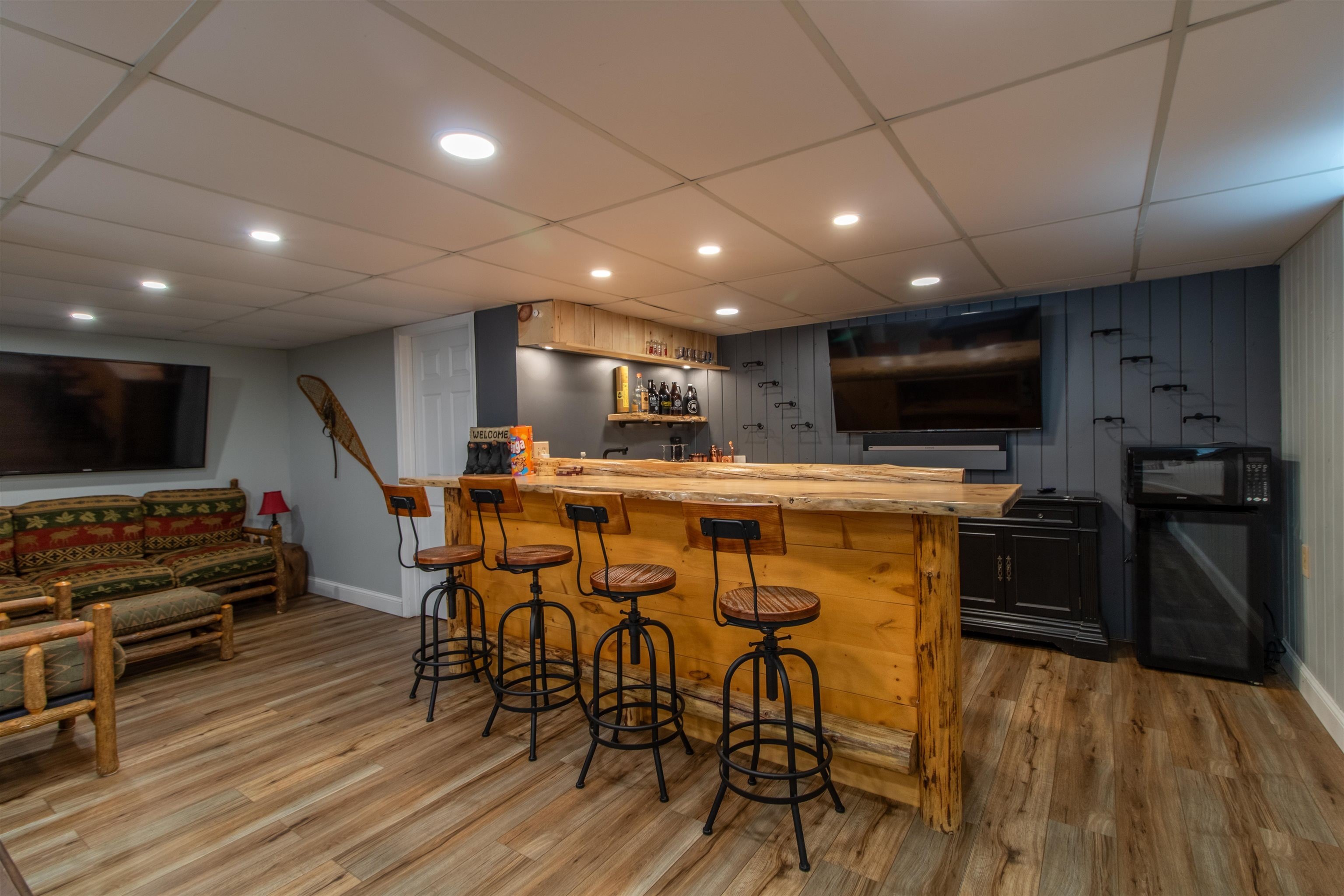 Lyndon, Vermont, 05851, United States, 3 Bedrooms Bedrooms, ,1 BathroomBathrooms,Residential,For Sale,2038381