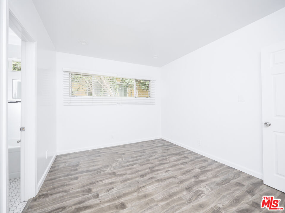 Los Angeles, California, 90066, United States, 4 Bedrooms Bedrooms, ,Residential,For Sale,1705124