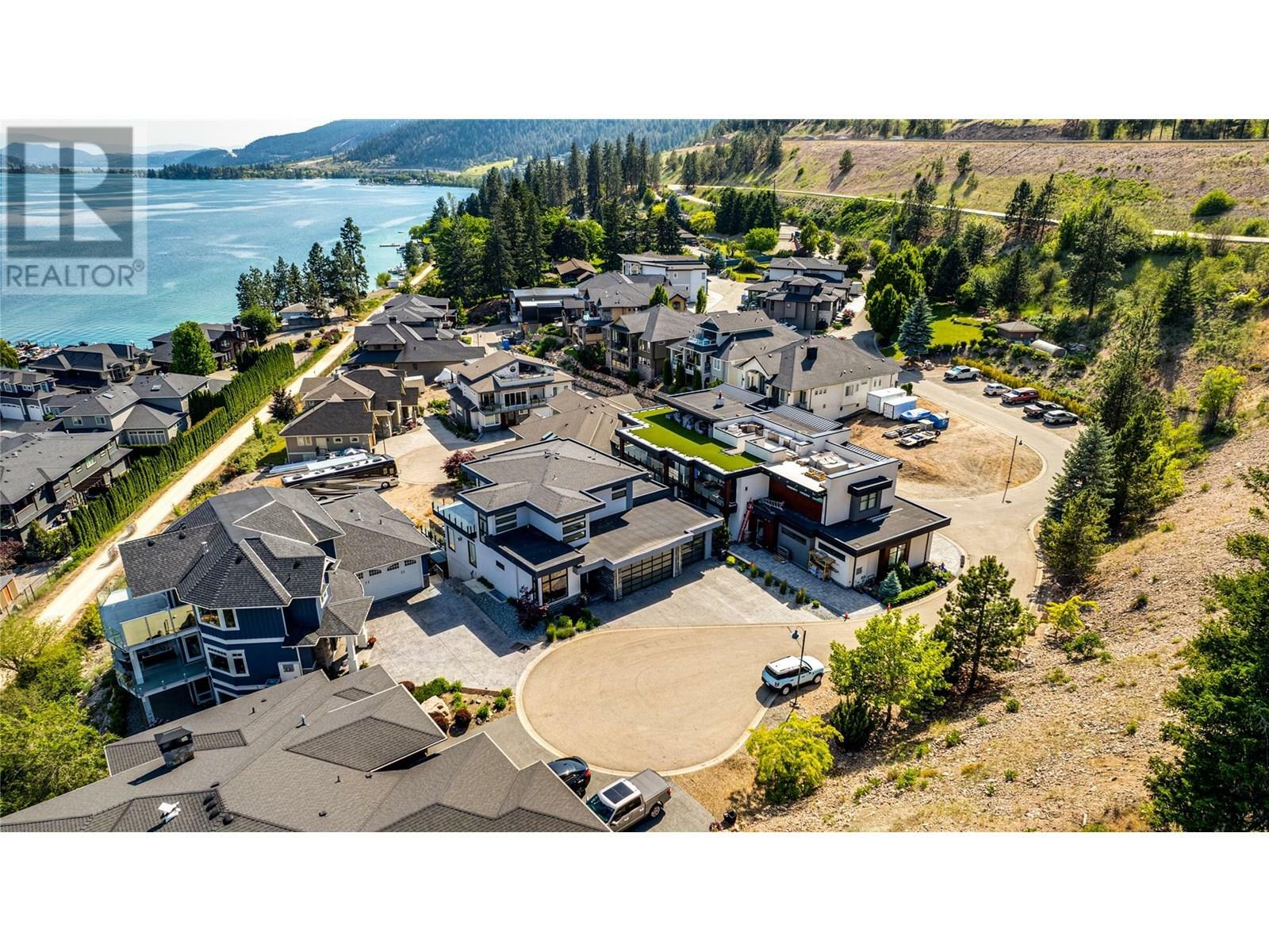 LAKE COUNTRY, British Columbia, V4V 2G2, CA, 4 Bedrooms Bedrooms, ,3 BathroomsBathrooms,Residential,For Sale,1859669