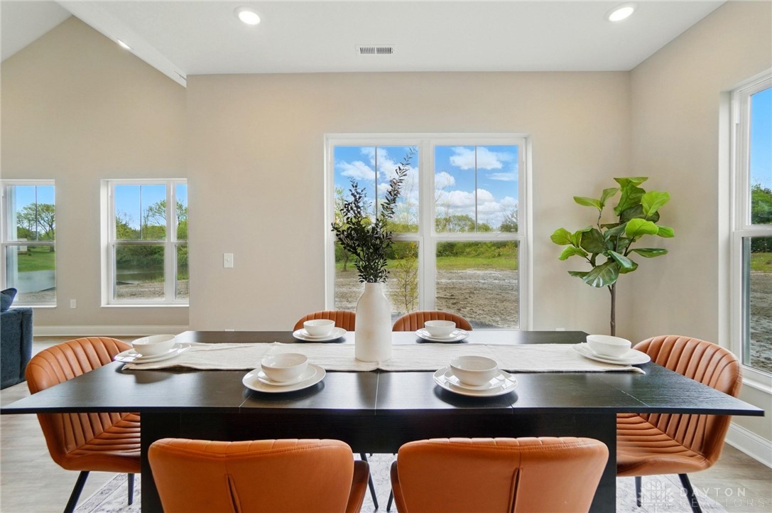 Springfield, Ohio, 45502, United States, 3 Bedrooms Bedrooms, ,3 BathroomsBathrooms,Residential,For Sale,1987754