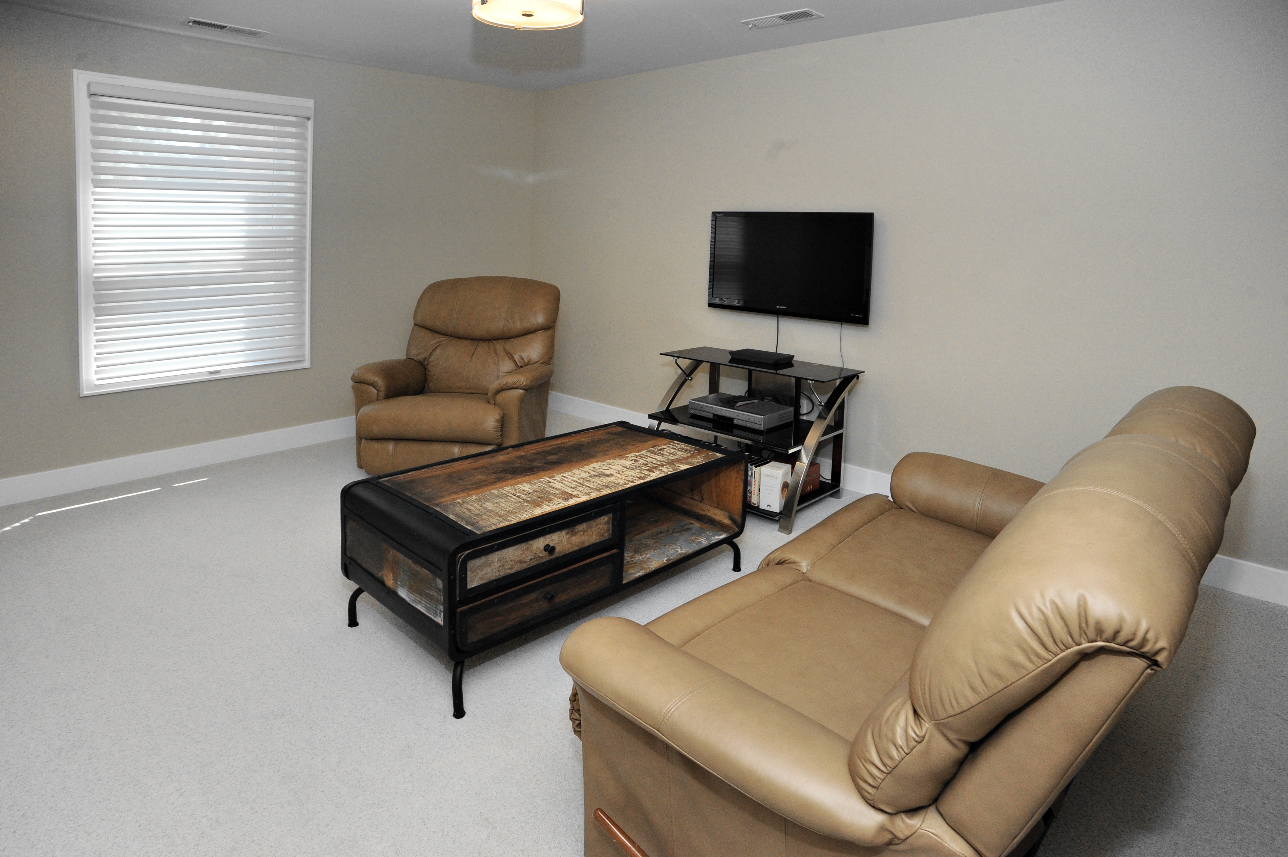 Valparaiso, Indiana, 46385, United States, 3 Bedrooms Bedrooms, ,2 BathroomsBathrooms,Residential,For Sale,1935561