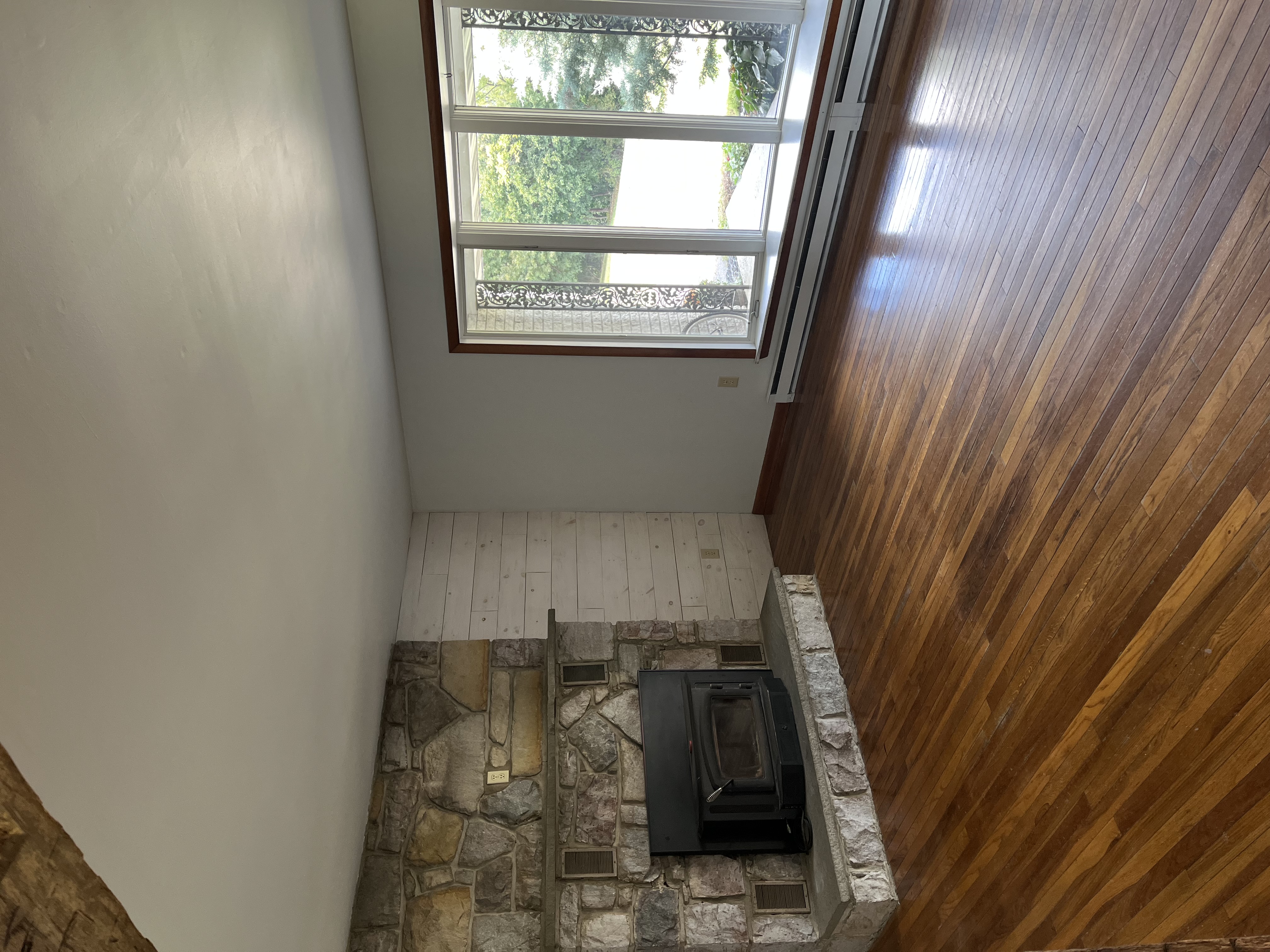 Reading, Pennsylvania, 19606, United States, 4 Bedrooms Bedrooms, ,3 BathroomsBathrooms,Residential,For Sale,1979384