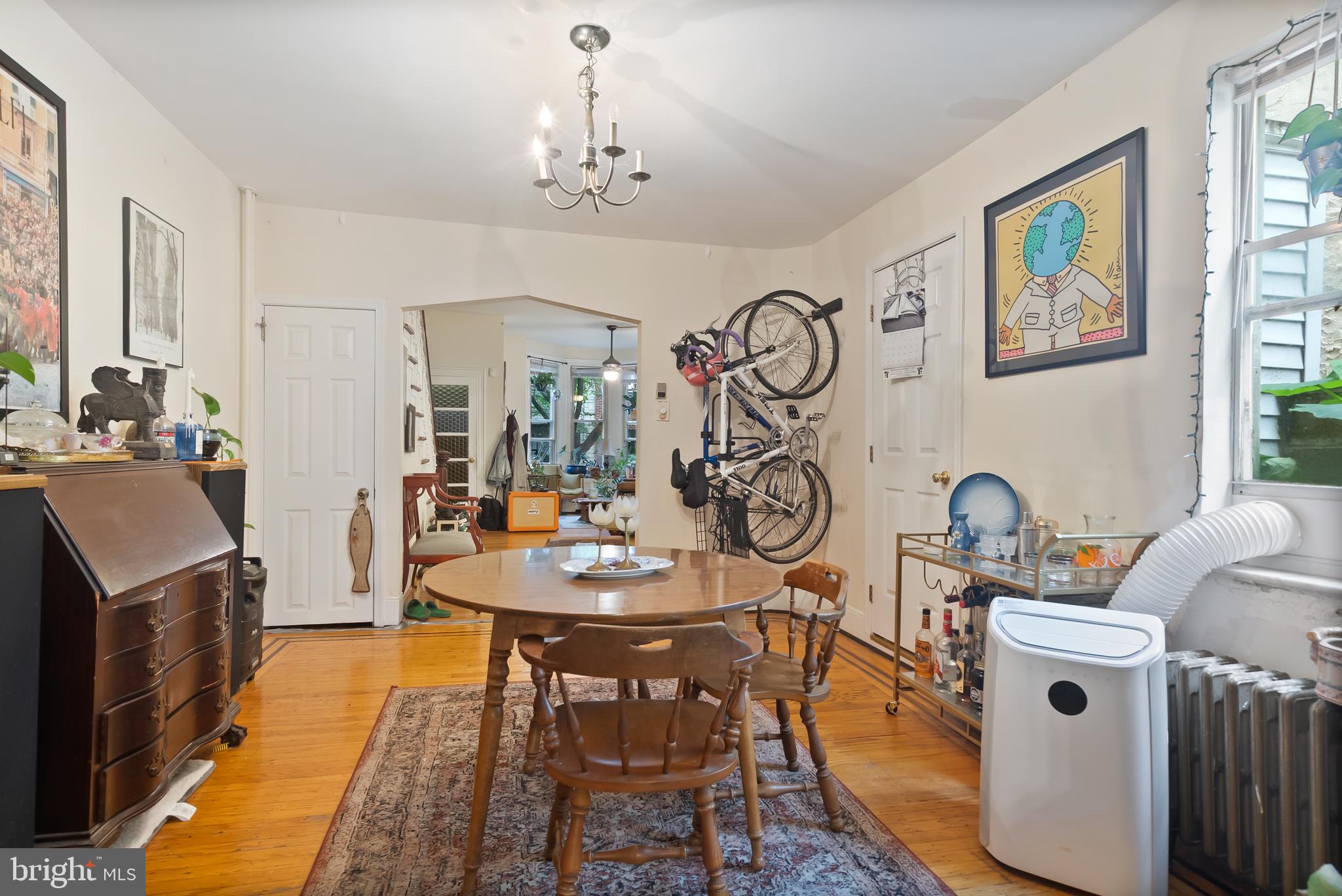 PHILADELPHIA, Pennsylvania, 19147, United States, 4 Bedrooms Bedrooms, ,2 BathroomsBathrooms,Residential,For Sale,1979341