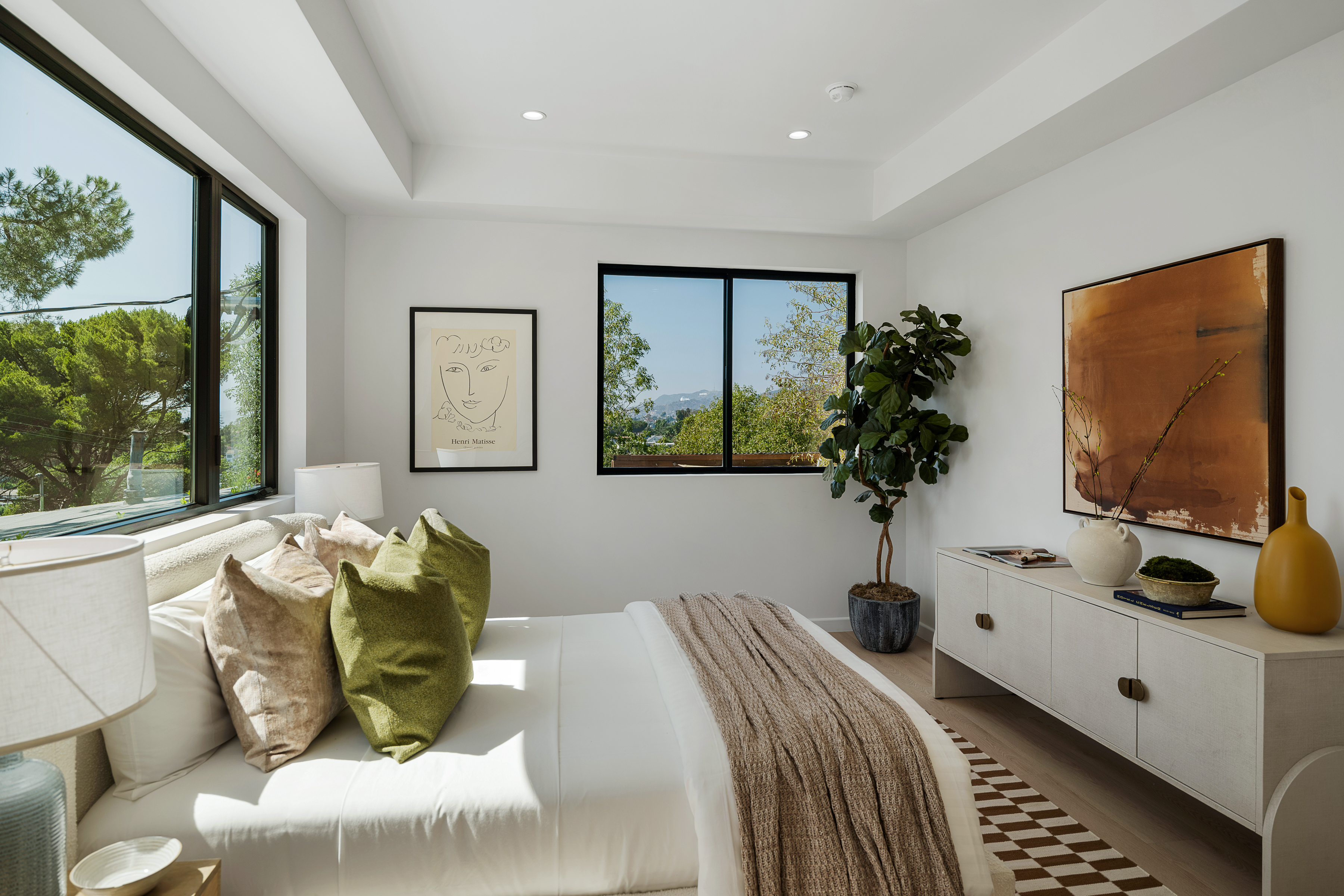  2119 Ewing St - 物件實景