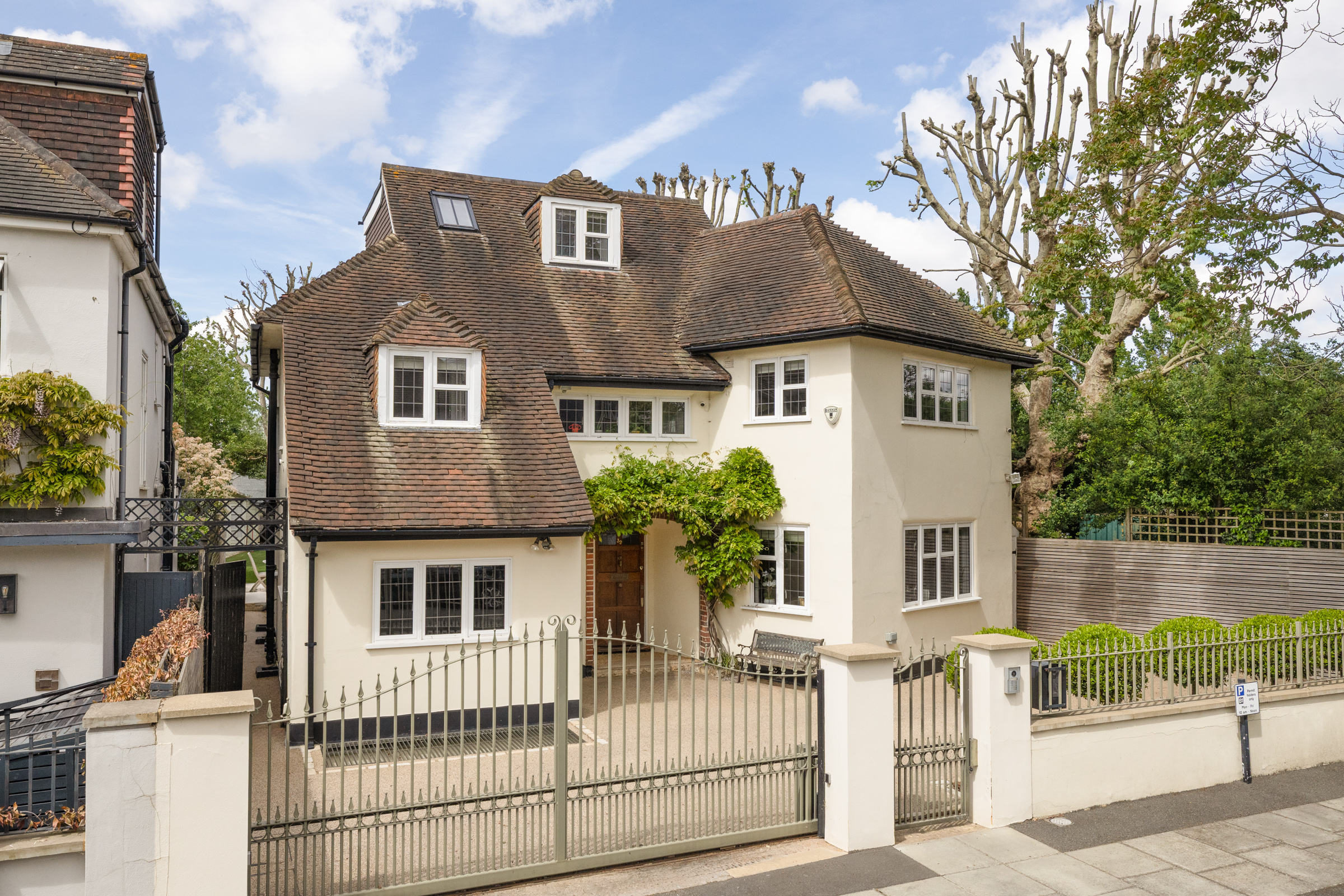  A Detached Family House in Barnes with a Basement and Garden Studio - 物件實景