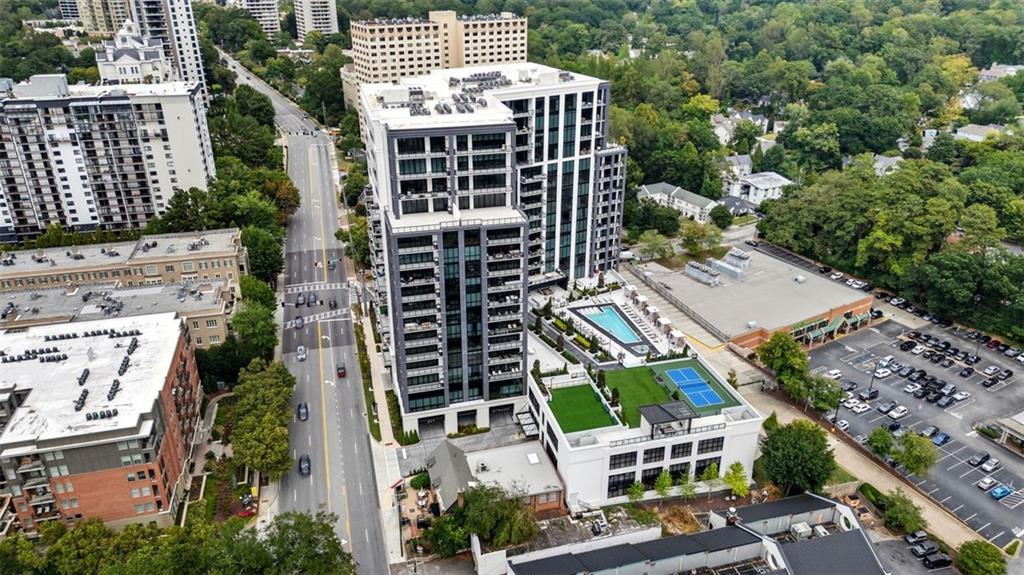Atlanta, Georgia, 30305, United States, 2 Bedrooms Bedrooms, ,3 BathroomsBathrooms,Residential,For Sale,1979191