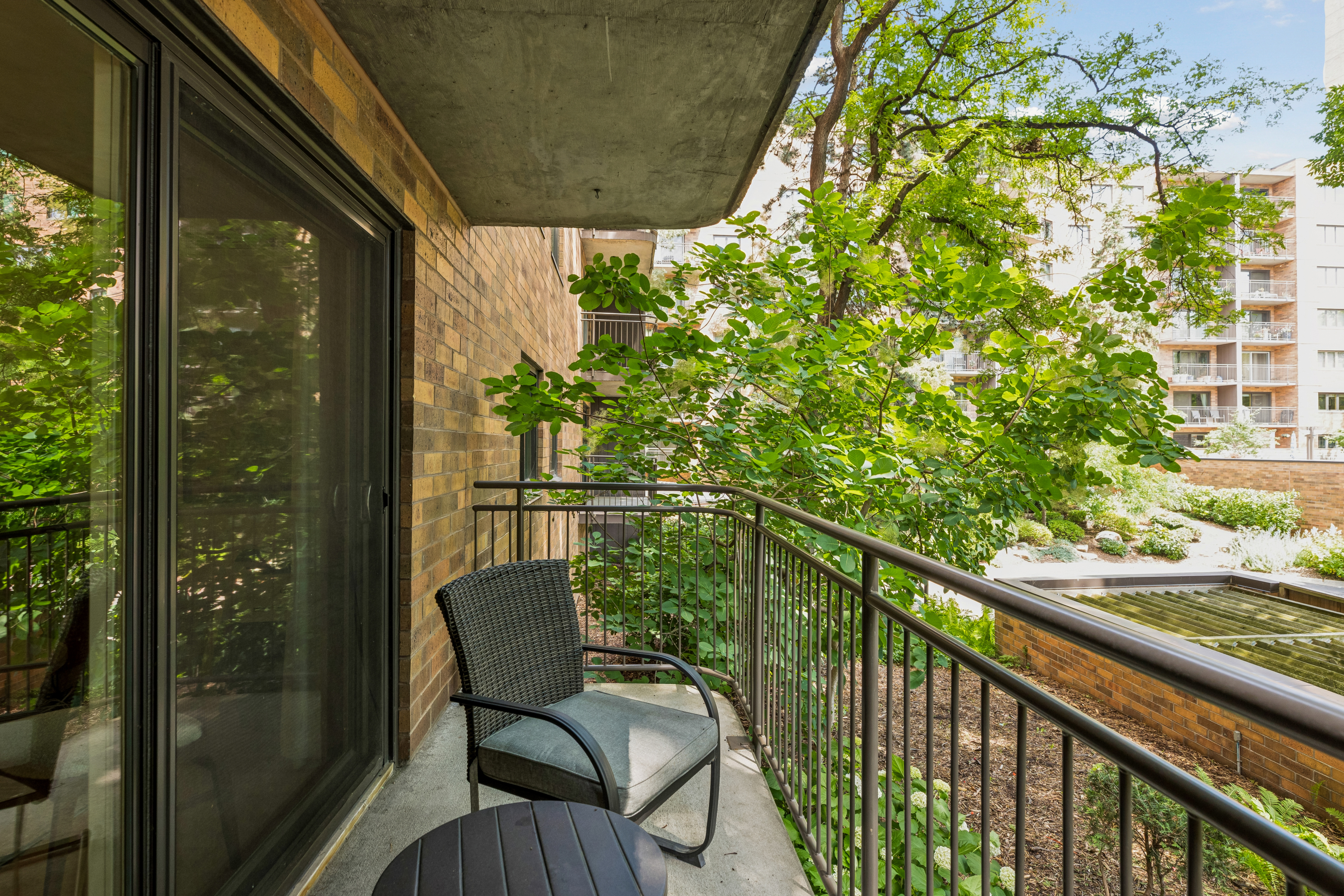  Beautifully Renovated Living Near Loring Park - 物件實景