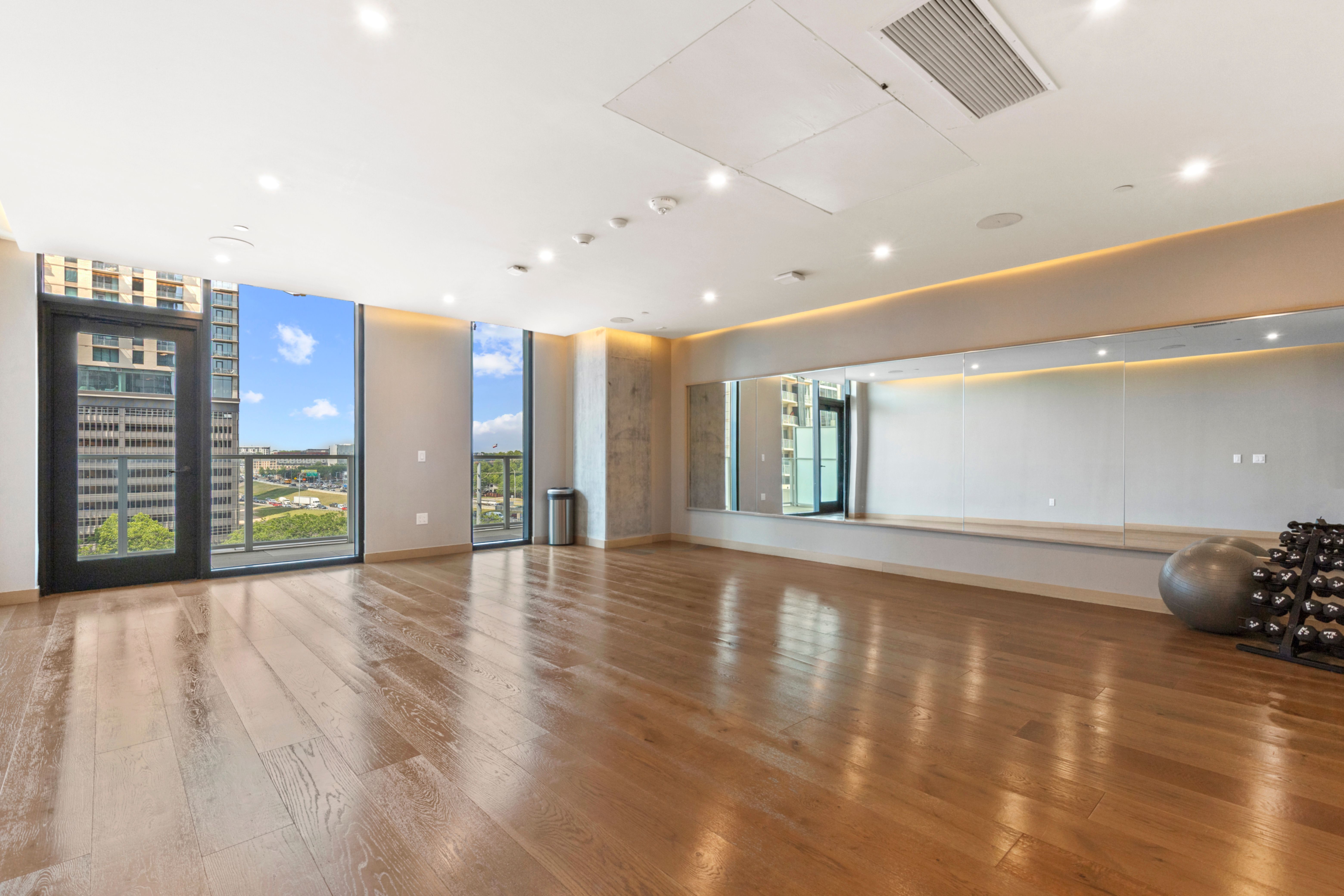  Luxury Rainey Street District Condo with Lake Views - 物件實景