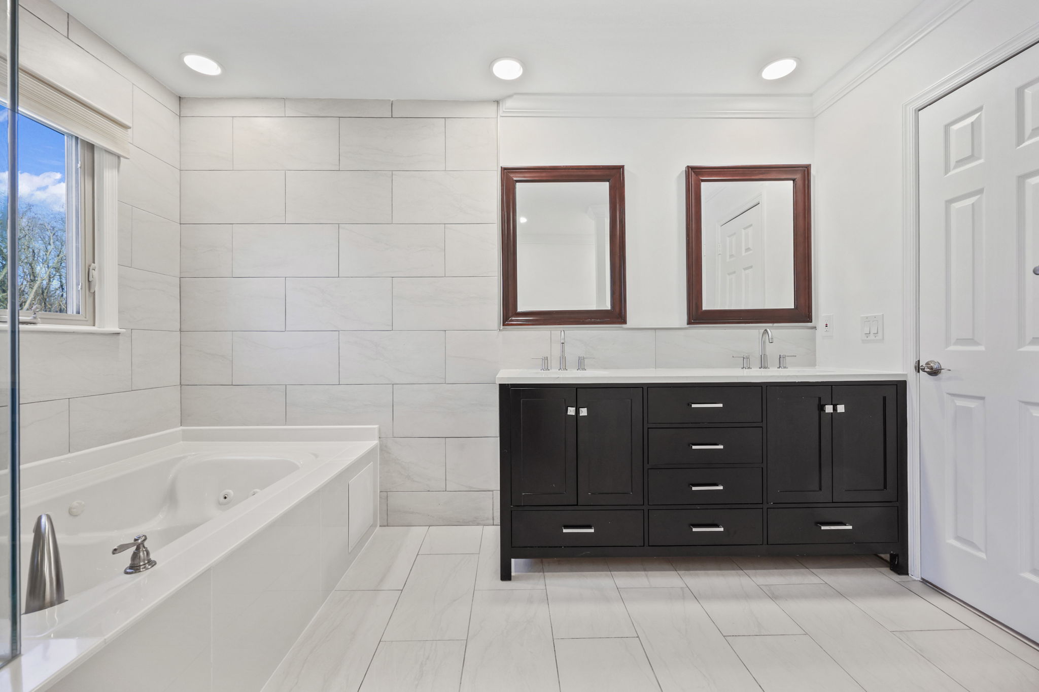  27 Meadow Lane - 物件實景