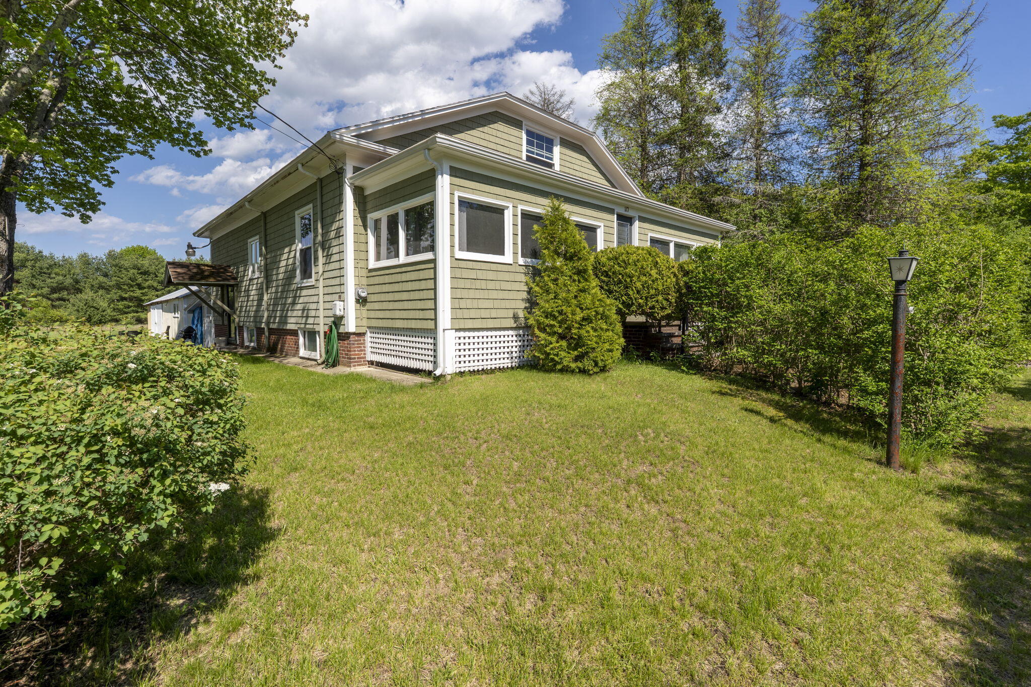 Kennebunk, Maine, 04043, United States, 3 Bedrooms Bedrooms, ,2 BathroomsBathrooms,Residential,For Sale,2048966