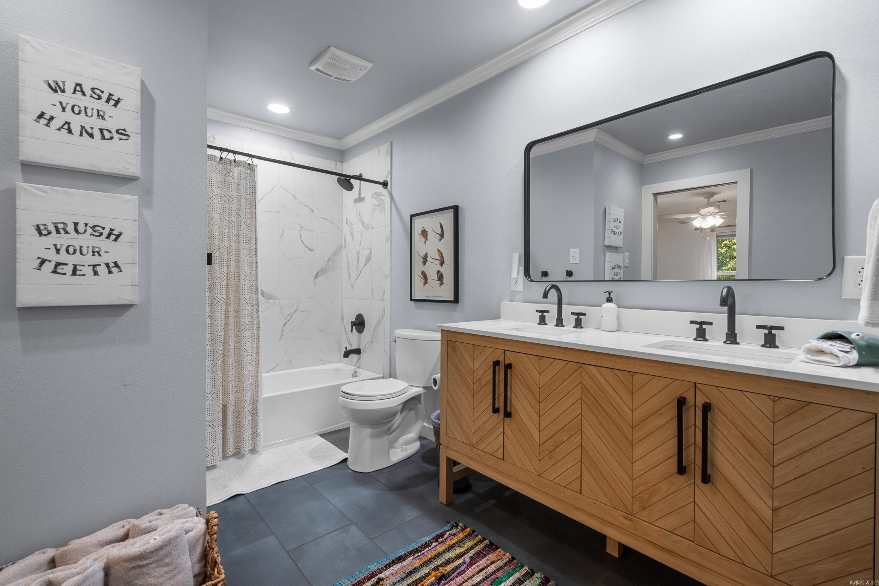 Hot Springs, Arkansas, 71913, United States, 3 Bedrooms Bedrooms, ,3 BathroomsBathrooms,Residential,For Sale,1905821