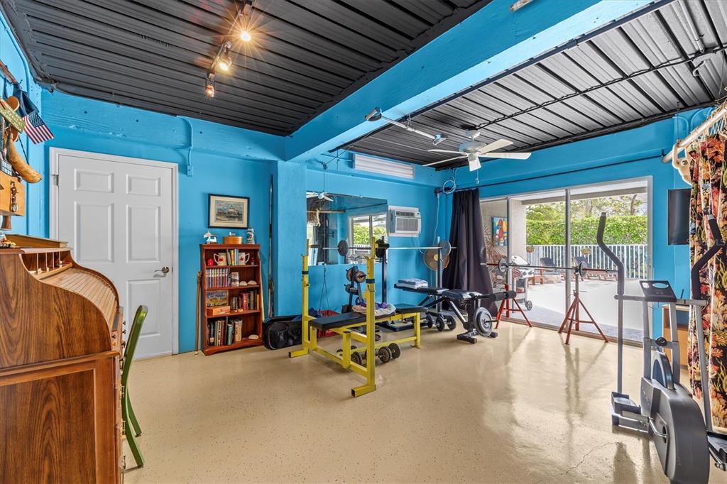 Tarpon Springs, Florida, 34689, United States, 3 Bedrooms Bedrooms, ,2 BathroomsBathrooms,Residential,For Sale,1751441