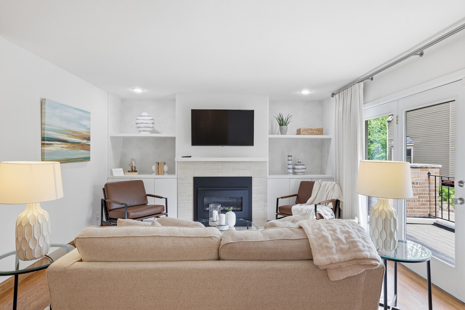  Renovated Townhome with Panoramic Views of Cedar Lake - 物件實景