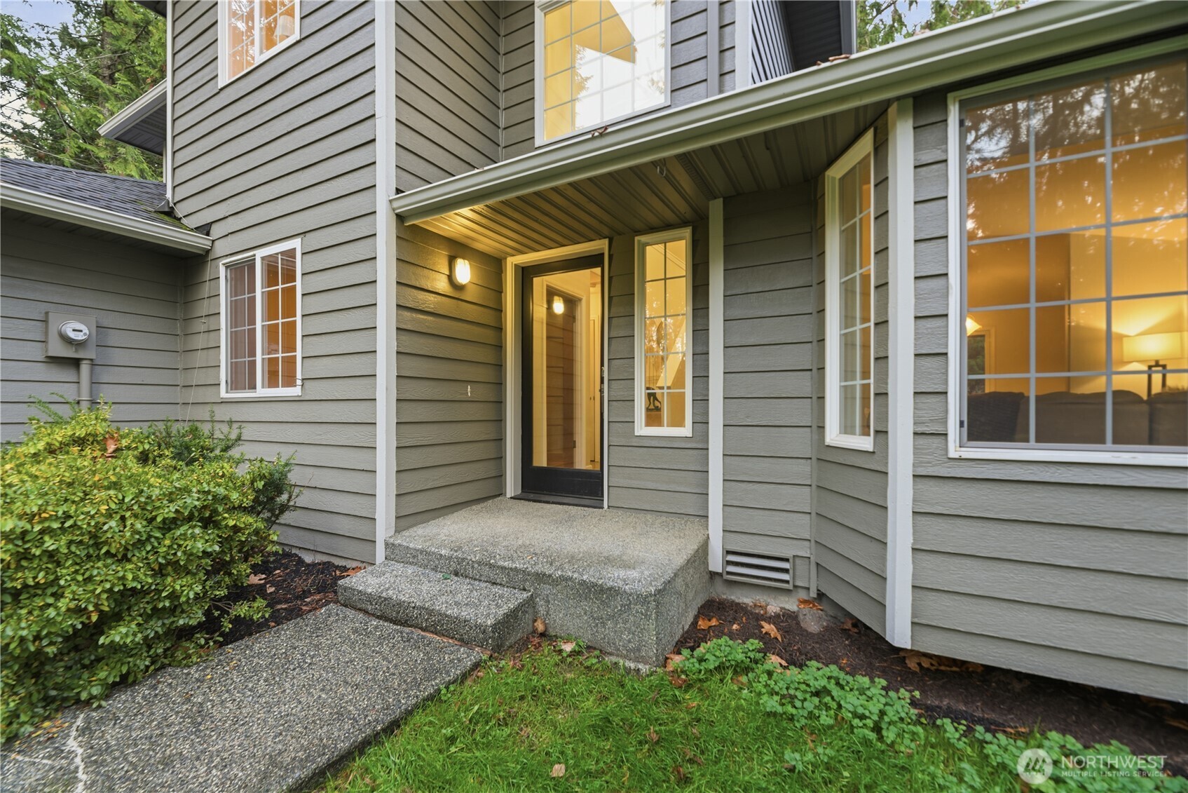 Snohomish, Washington, 98290, United States, 3 Bedrooms Bedrooms, ,3 BathroomsBathrooms,Residential,For Sale,1996862