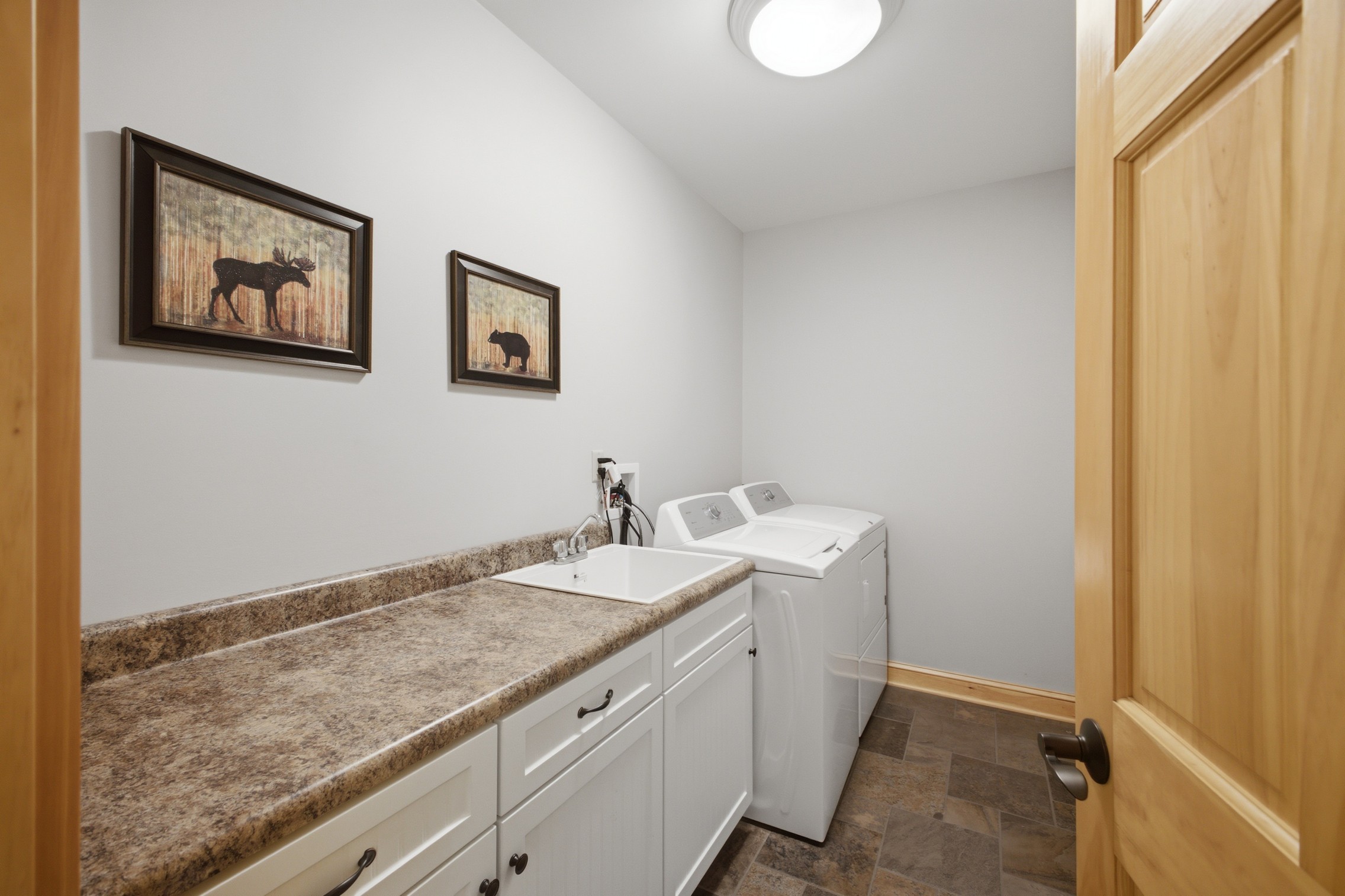  64 Pointe Drive, Schroon Lake, NY, 12870 - 物件實景