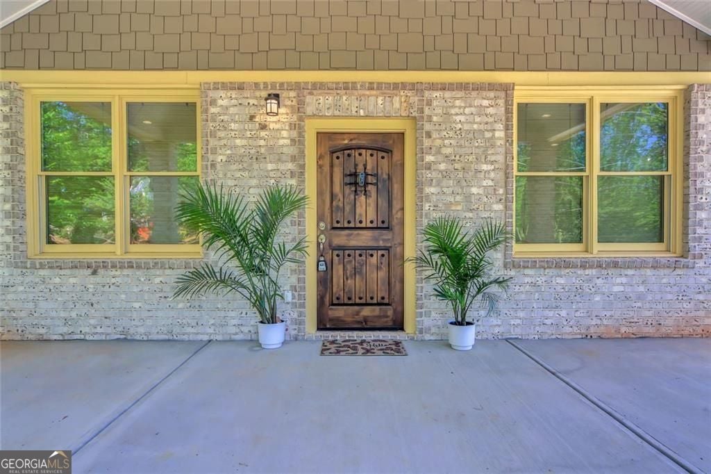 Stone Mountain, Georgia, 30083, United States, 4 Bedrooms Bedrooms, ,4 BathroomsBathrooms,Residential,For Sale,2038047
