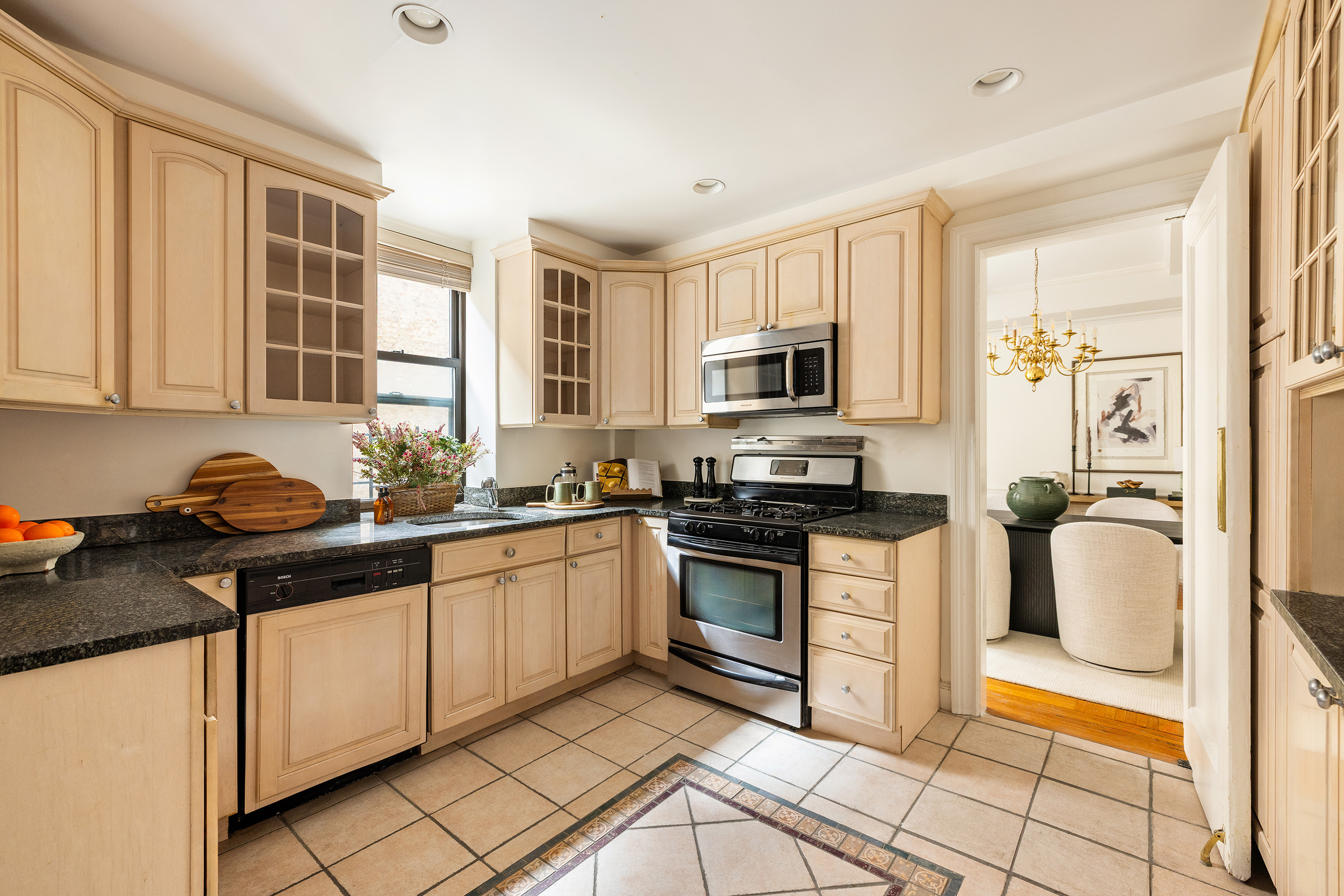  314 West 77th Street, 4A - 物件實景
