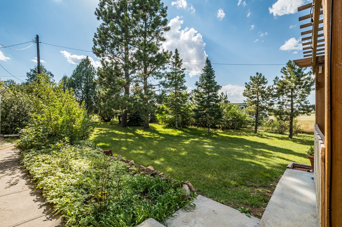 Cheyenne, Wyoming, 82009, United States, 3 Bedrooms Bedrooms, ,2 BathroomsBathrooms,Residential,For Sale,1976817