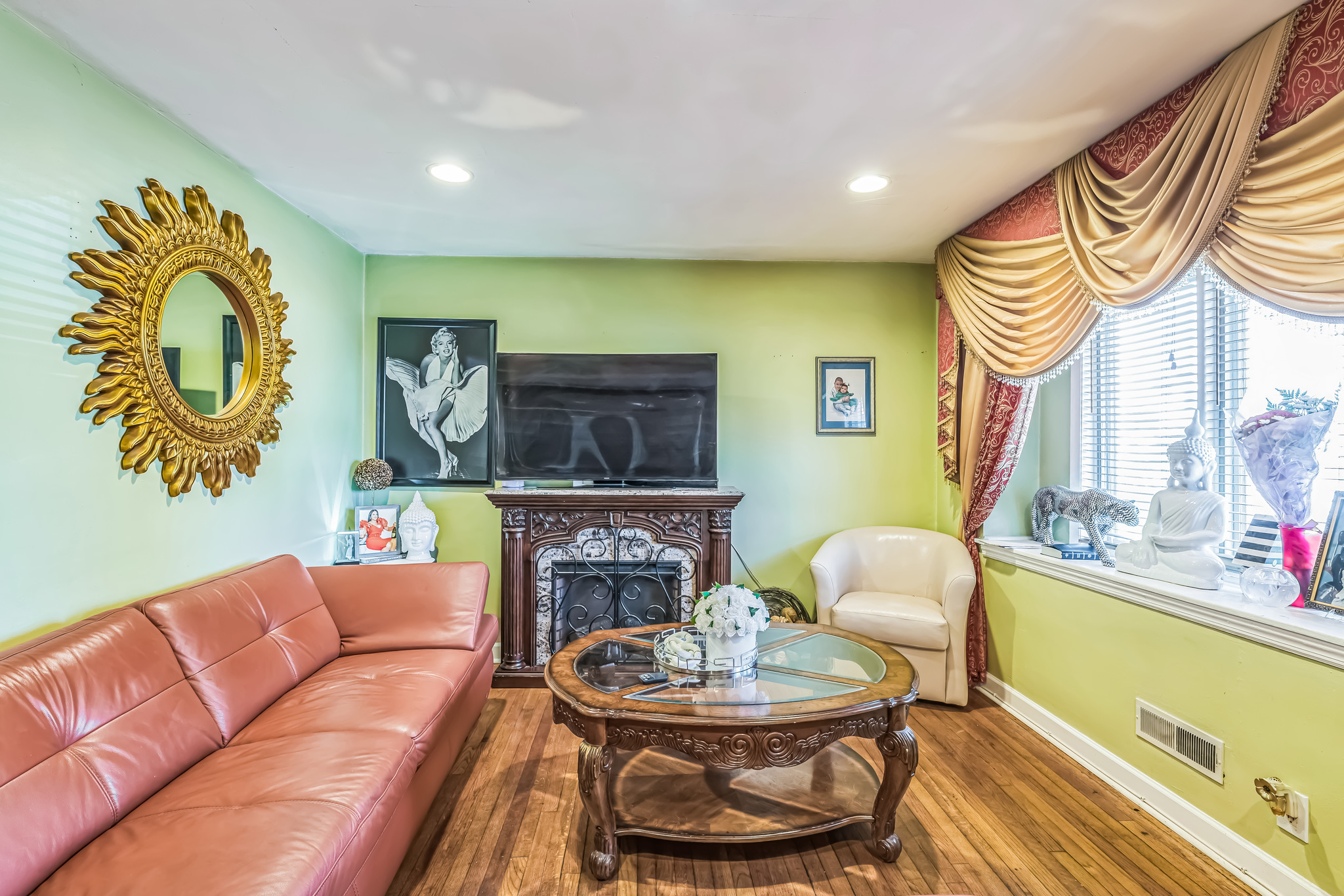 Elmwood Park, New Jersey, 07407, United States, 4 Bedrooms Bedrooms, ,3 BathroomsBathrooms,Residential,For Sale,1921760