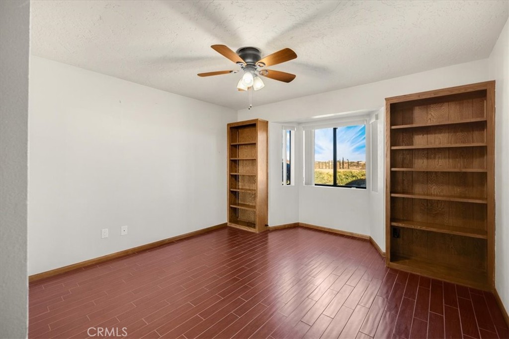 Hesperia, California, 92345, United States, 6 Bedrooms Bedrooms, ,4 BathroomsBathrooms,Residential,For Sale,1942920