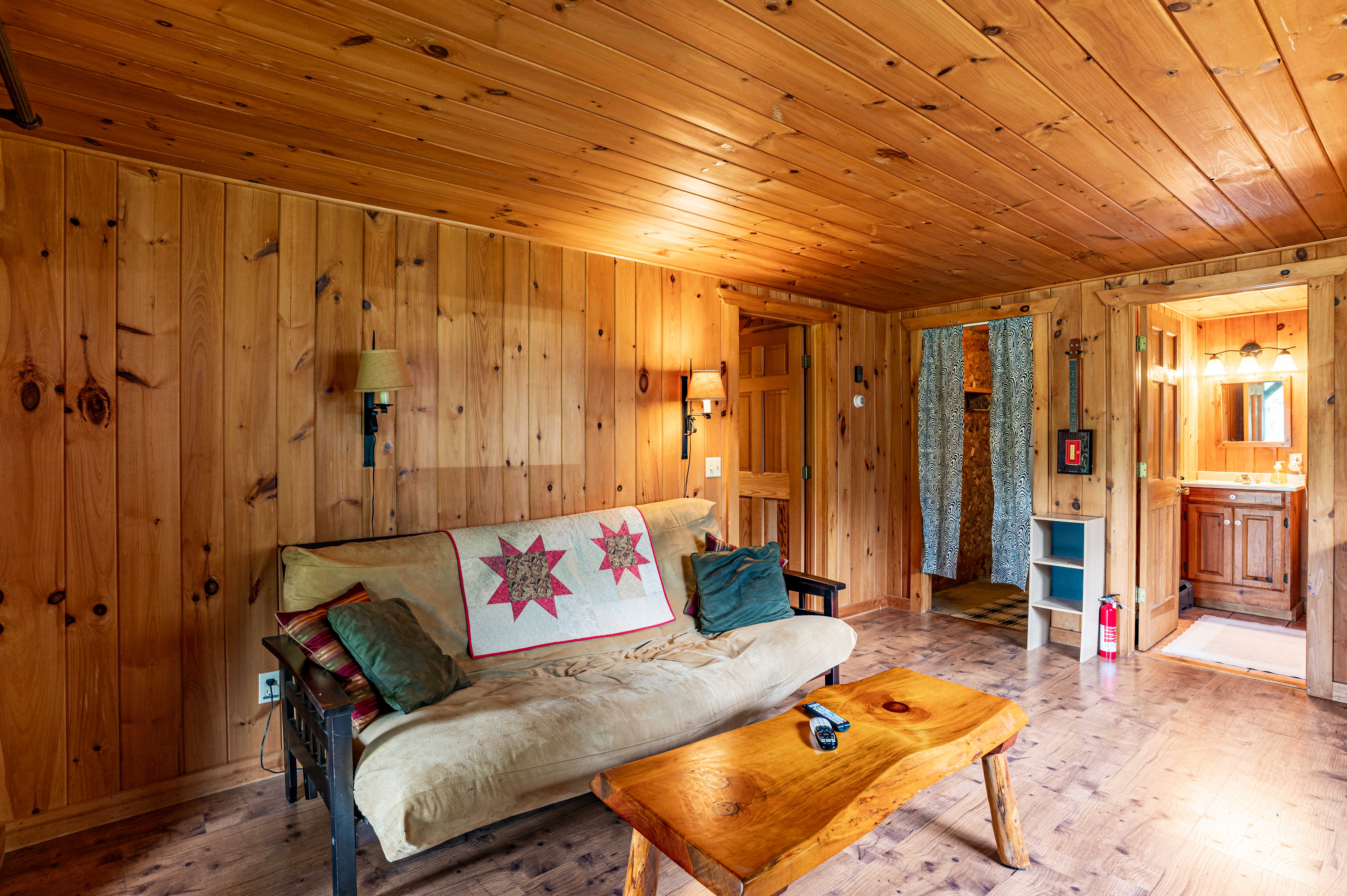  Year Round Chalet in a Beautiful, Protected Cove - 物件實景