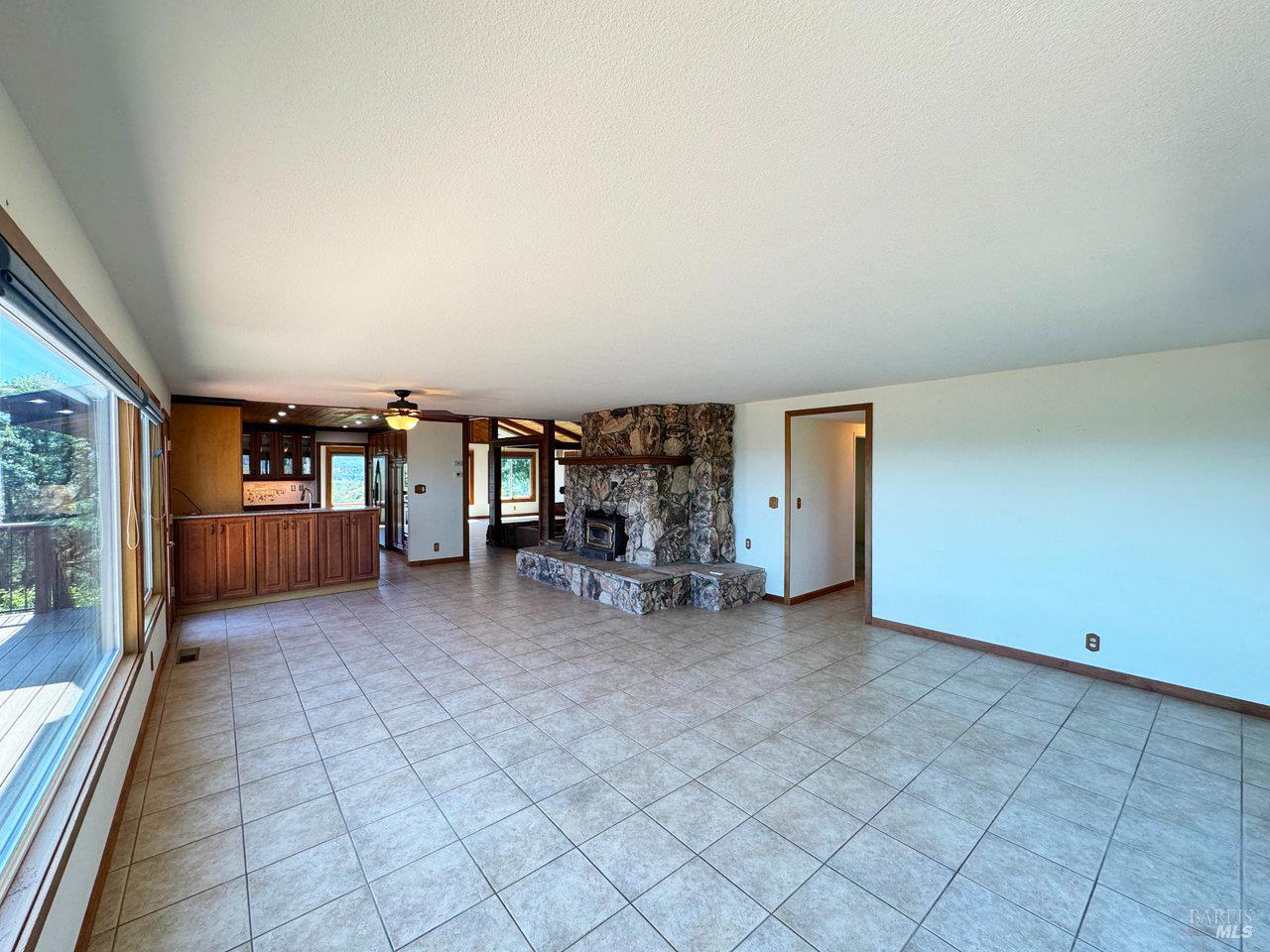 Lakeport, California, 95453, United States, 4 Bedrooms Bedrooms, ,3 BathroomsBathrooms,Residential,For Sale,2015104