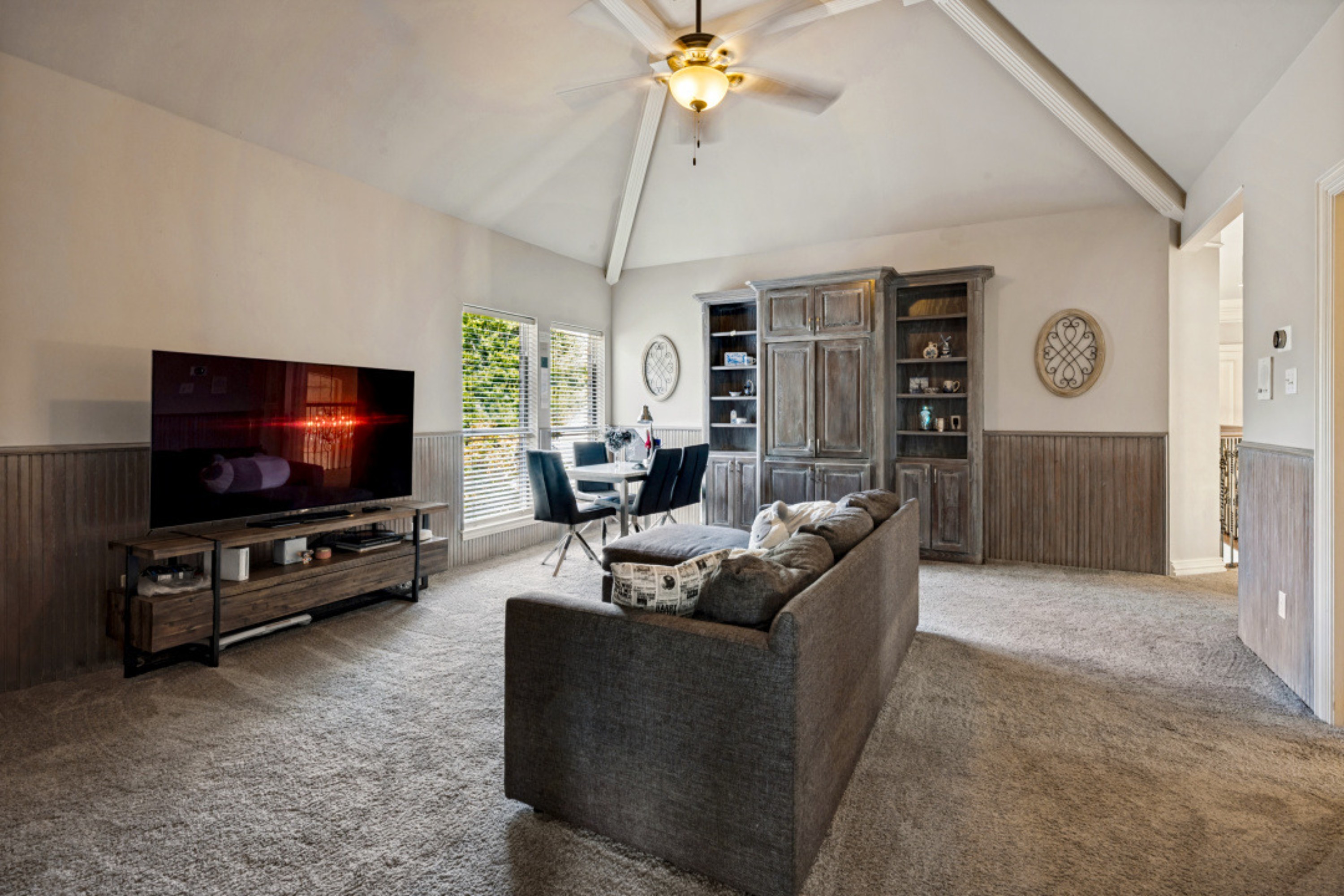  Beautiful Estate Home Located in Lakes of Somerset in Colleyville - 物件實景