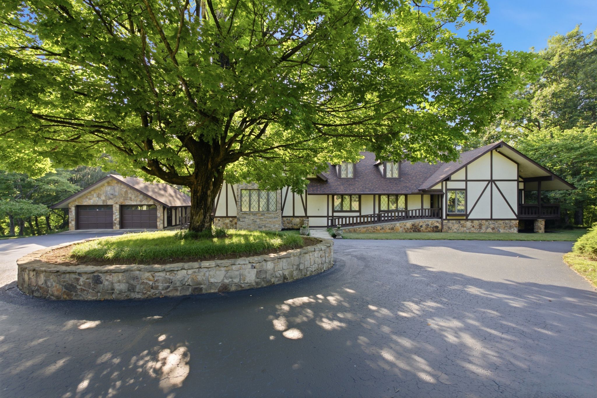  305 Beech Street - 物件實景