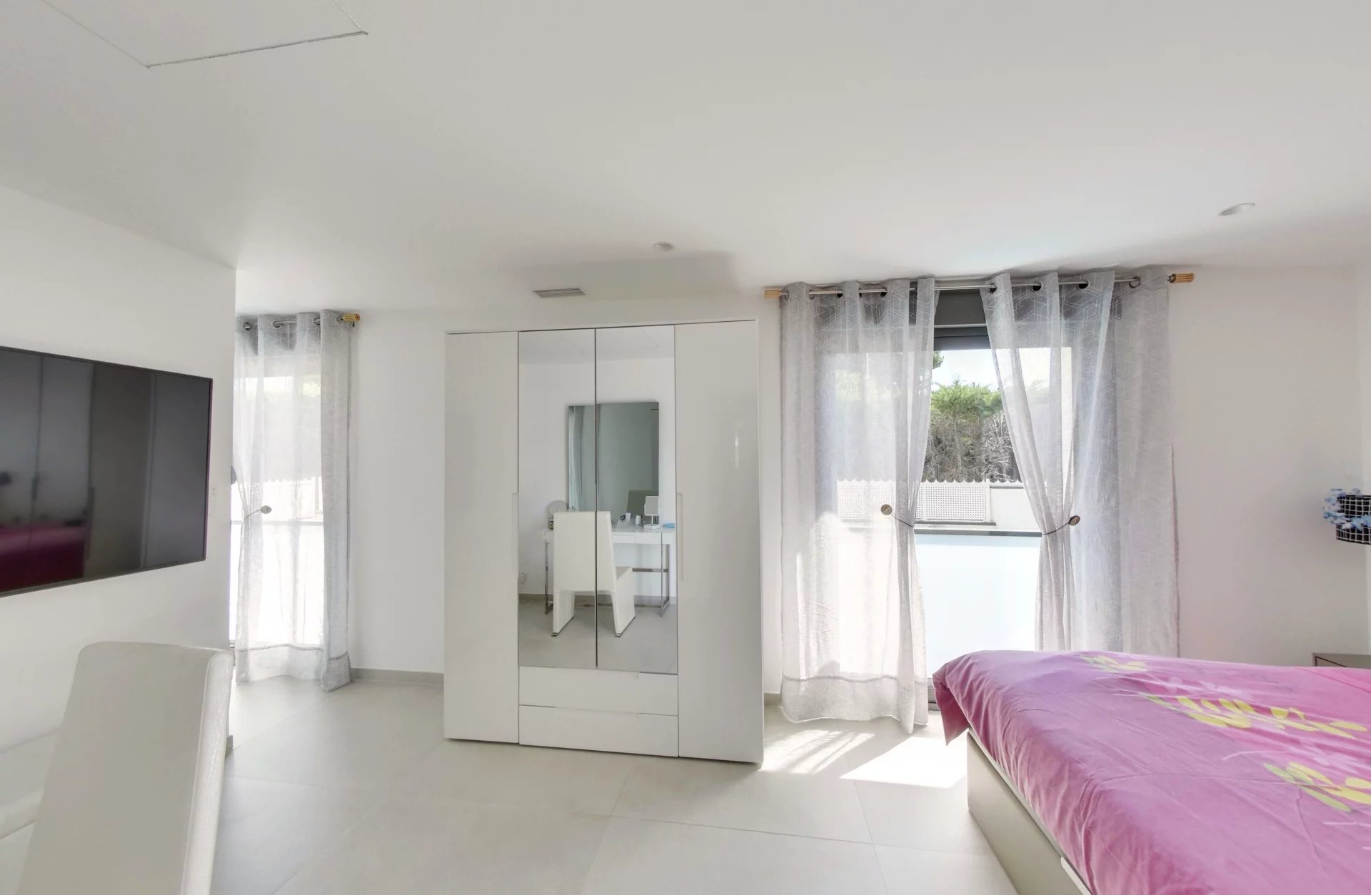 Perpignan, Occitanie, 66000, FR, 5 Bedrooms Bedrooms, ,6 BathroomsBathrooms,Residential,For Sale,1753180