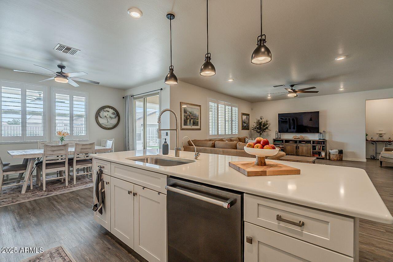 Maricopa, Arizona, 85138, United States, 3 Bedrooms Bedrooms, ,Residential,For Sale,1940206