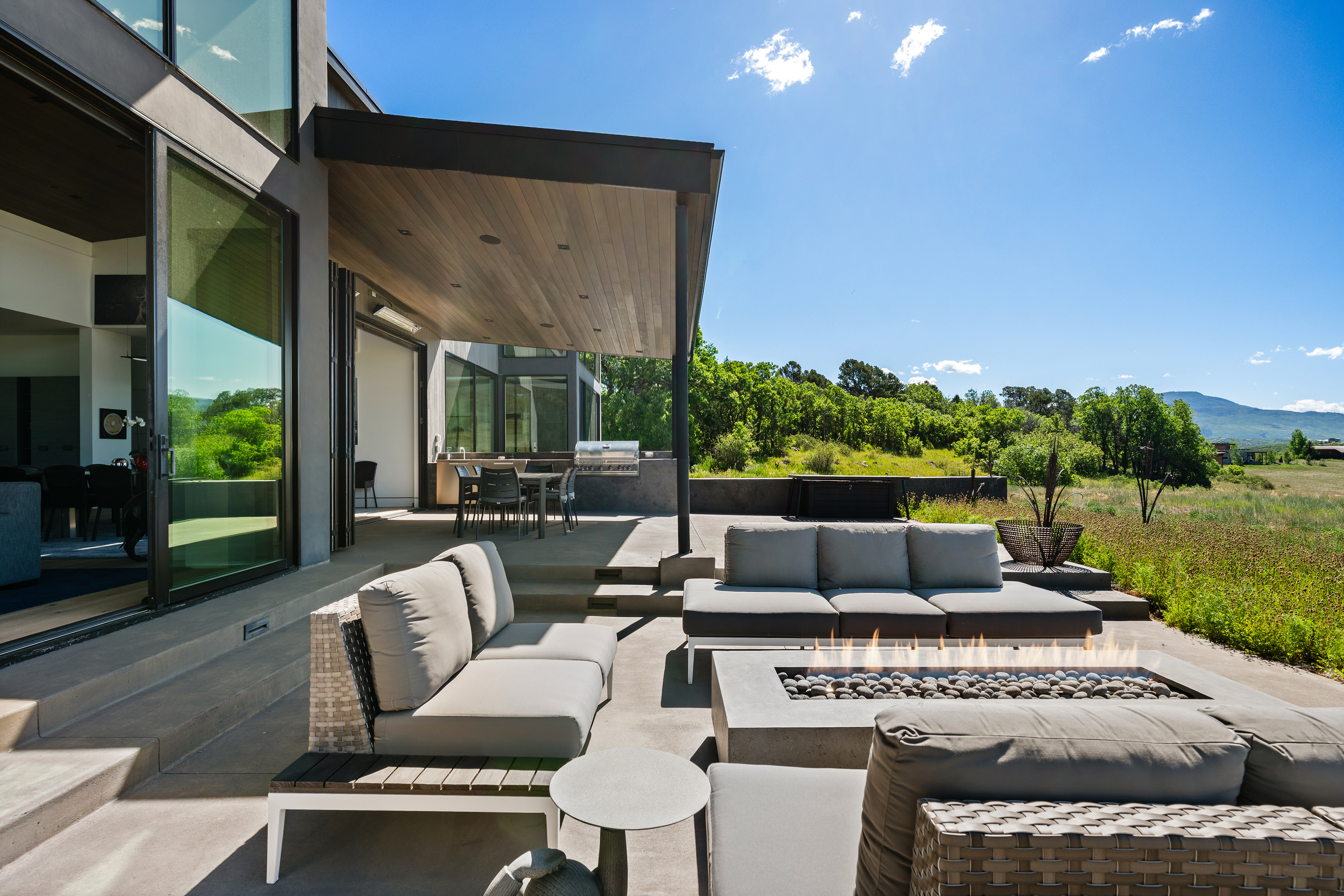  Elegant Missouri Heights Estate - 物件實景